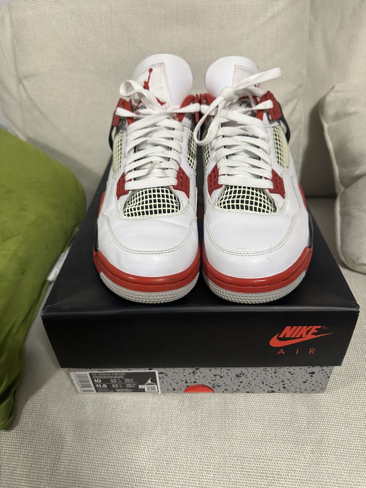 Nike Jordan 4 retro fire red (2020) Size US 10 / EU 43 - 1 Thumbnail