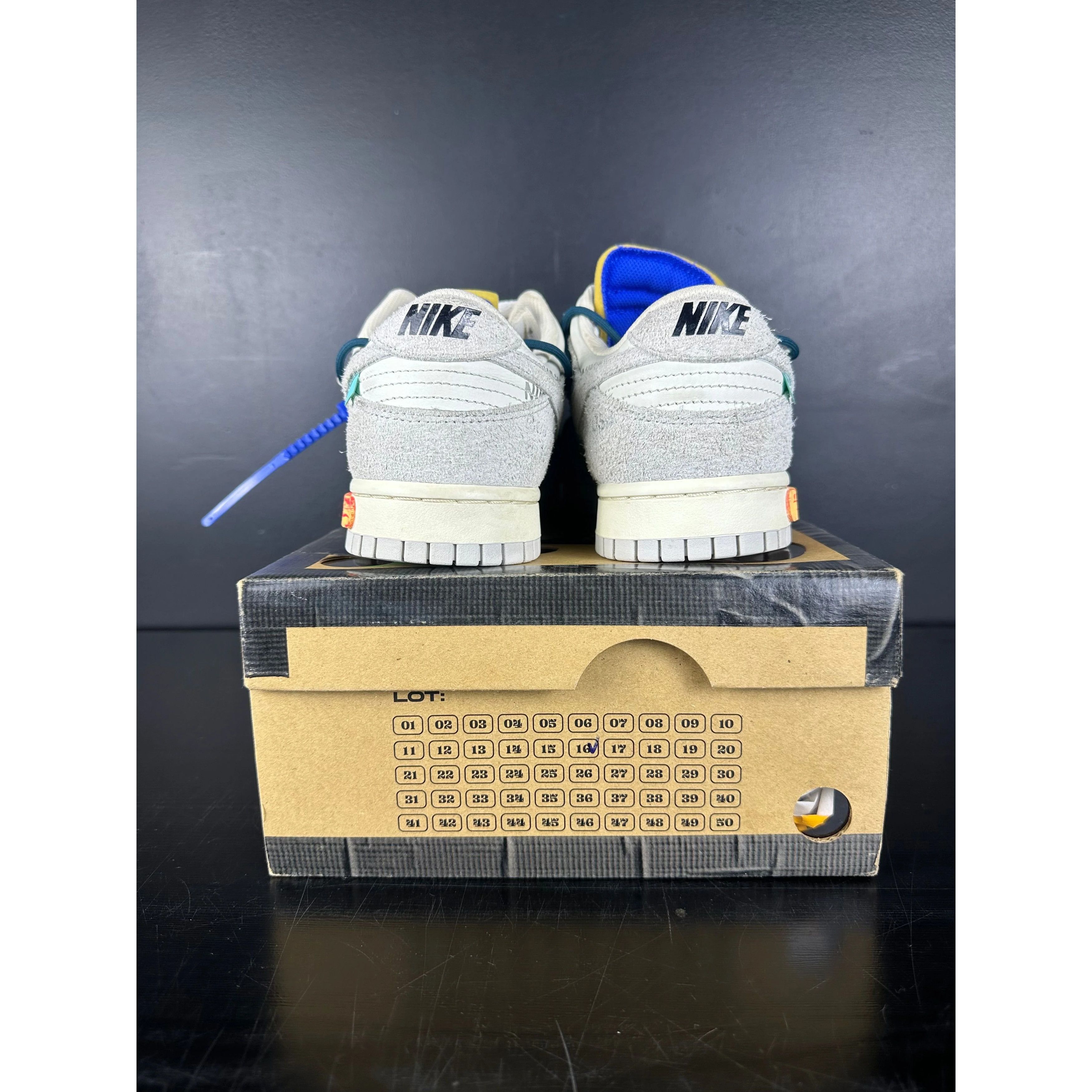Nike Nike Dunk Low x Off-White "Lot 16" **PRE-OWNED** - 10.5M Size US 10.5 / EU 43-44 - 4 Thumbnail