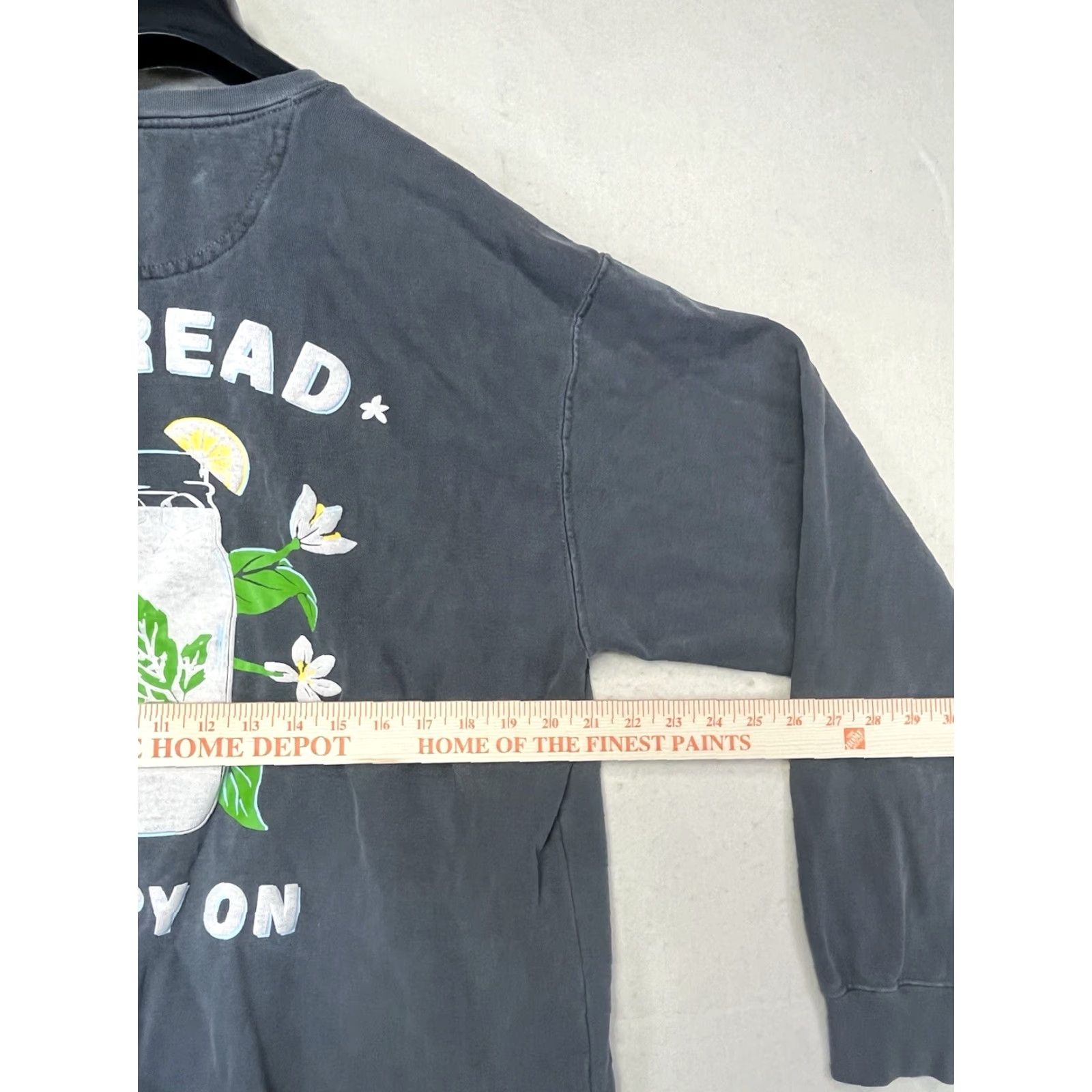Vintage THREAD CARRY ON Sweatshirt Men XL Black Crew Neck Long Sleeve 90s Logo Pullover All Seasons Regular Size US XL / EU 56 / 4 - 3 Thumbnail