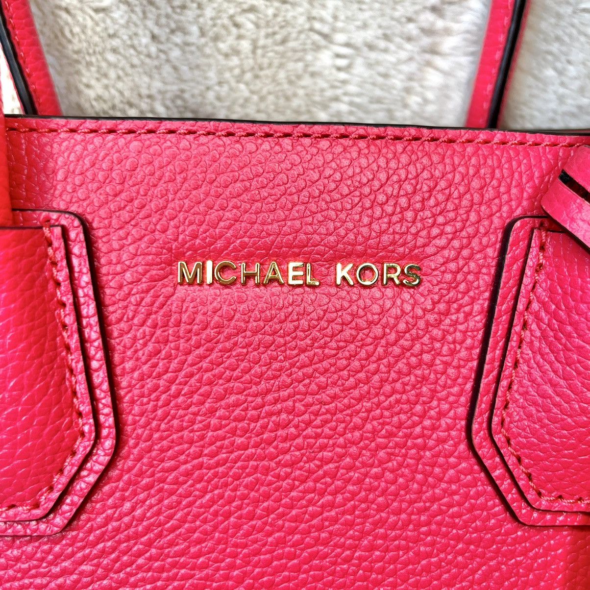Michael Kors Michael Kors Deep Pink Mercer Embellished Leather 2-Way Bag Size ONE SIZE - 11 Thumbnail