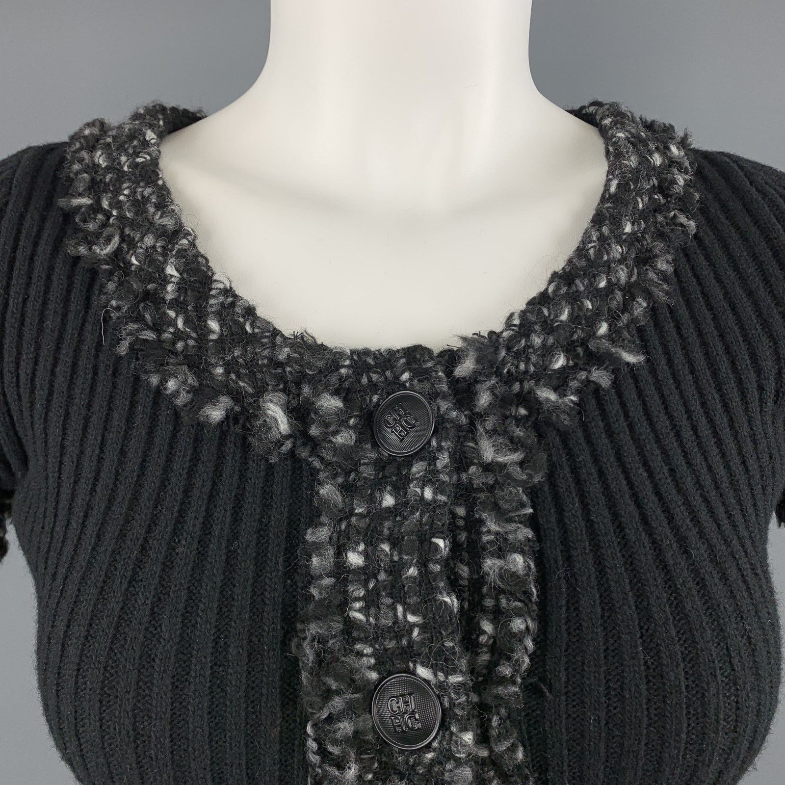 Carolina Herrera CAROLINA HERRERA Size 6 Black Wool Blend Gray Trim Pullover Size M / US 6-8 / IT 42-44 - 2 Thumbnail