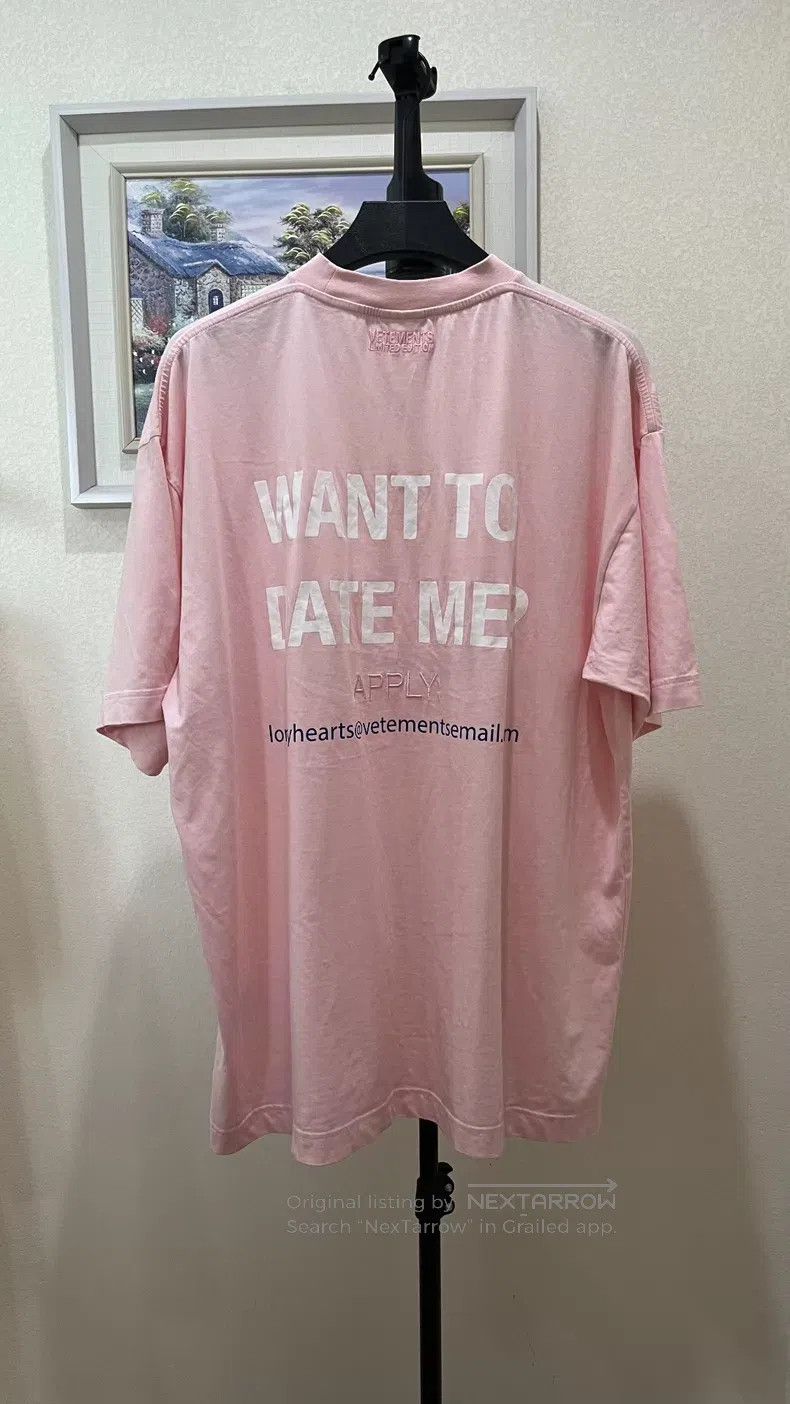 Vetements Vetements Pink Slogan Short Sleeve T-Shirt, XS Size Size US XS / EU 42 / 0 - 2 Thumbnail