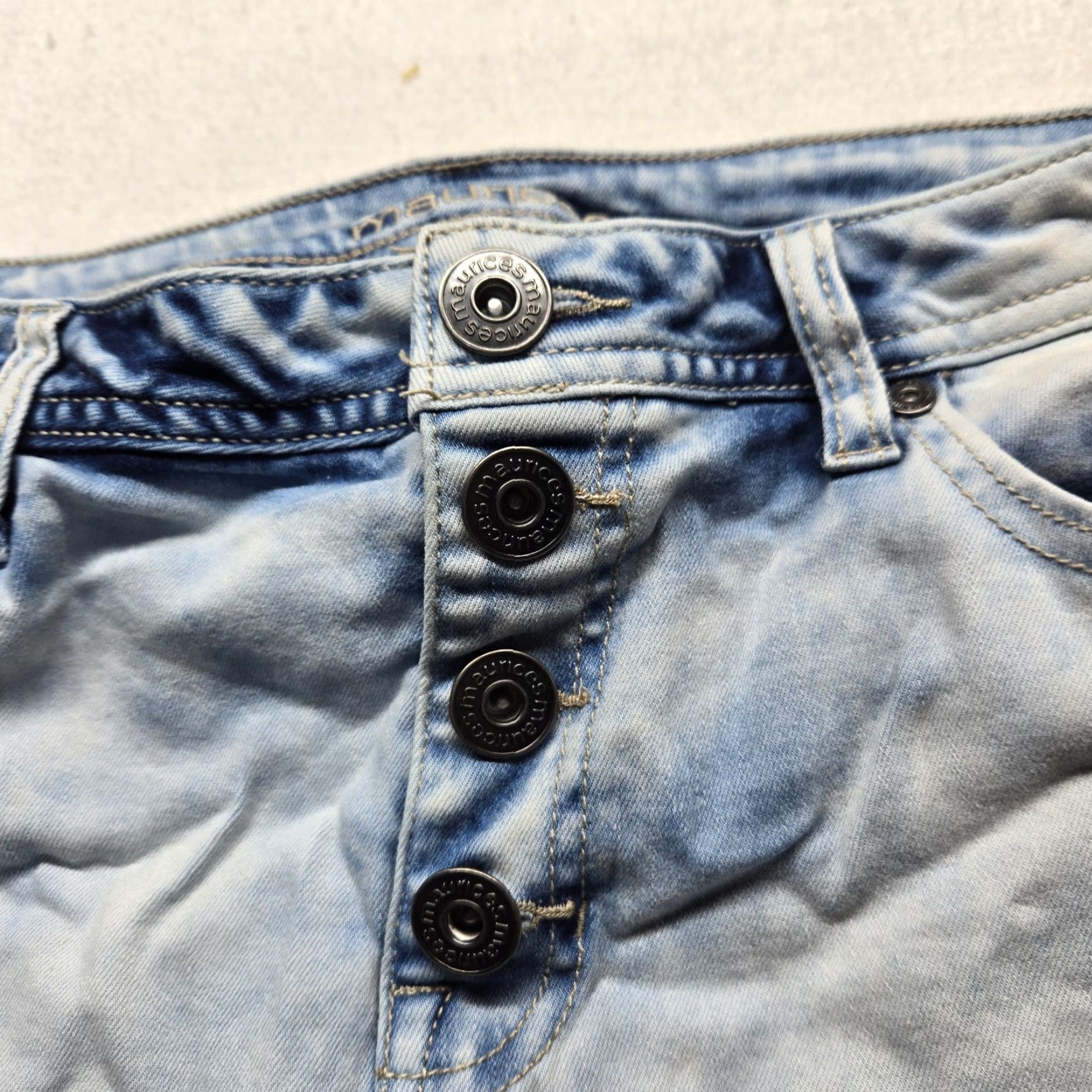 Vintage VINTAGE Maurices Jeans Cropped Light Wash Denim Pants Women's Size 11 Pockets Size 32" / US 10 / IT 46 - 3 Thumbnail