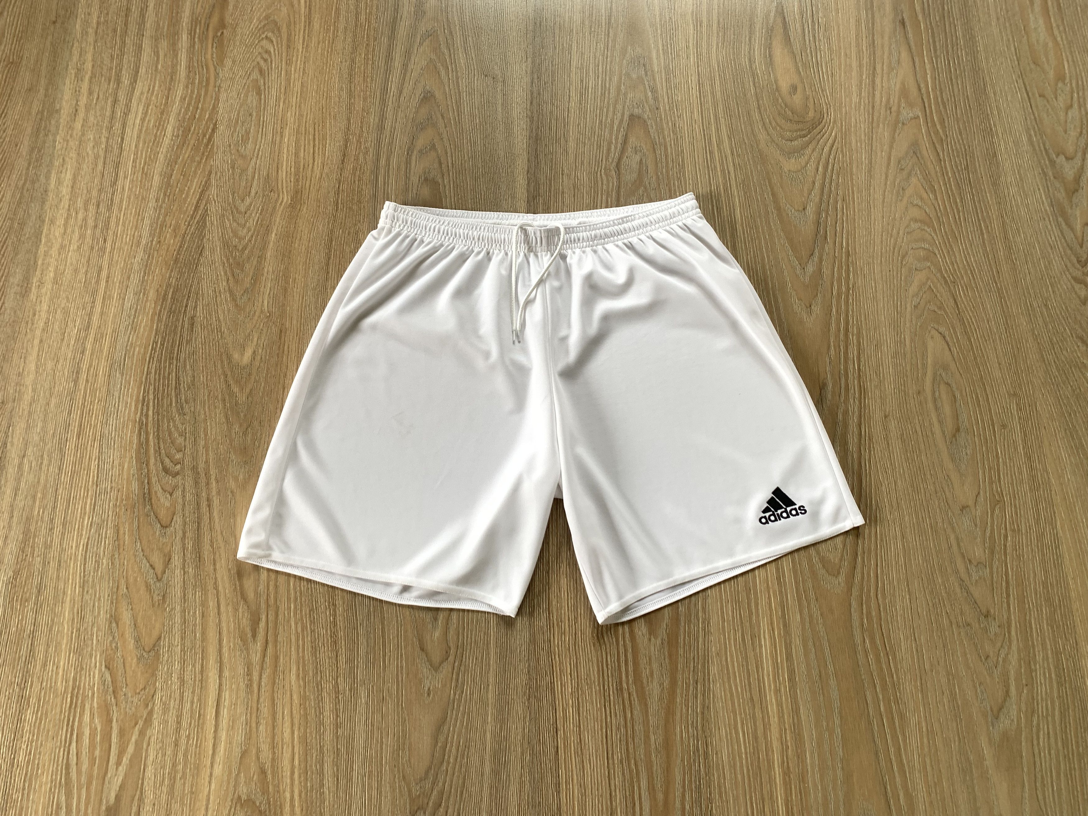Adidas × Vintage Adidas White Training Shorts 2019 Size US 32 / EU 48 - 1 Thumbnail