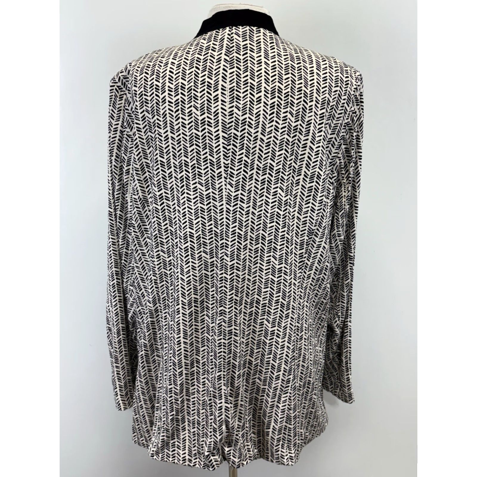 Torrid Torrid Challis Blazer Womens 3X Open Front Lightweight Black Ivory Size XXL / US 16-18 / IT 52-54 - 3 Thumbnail
