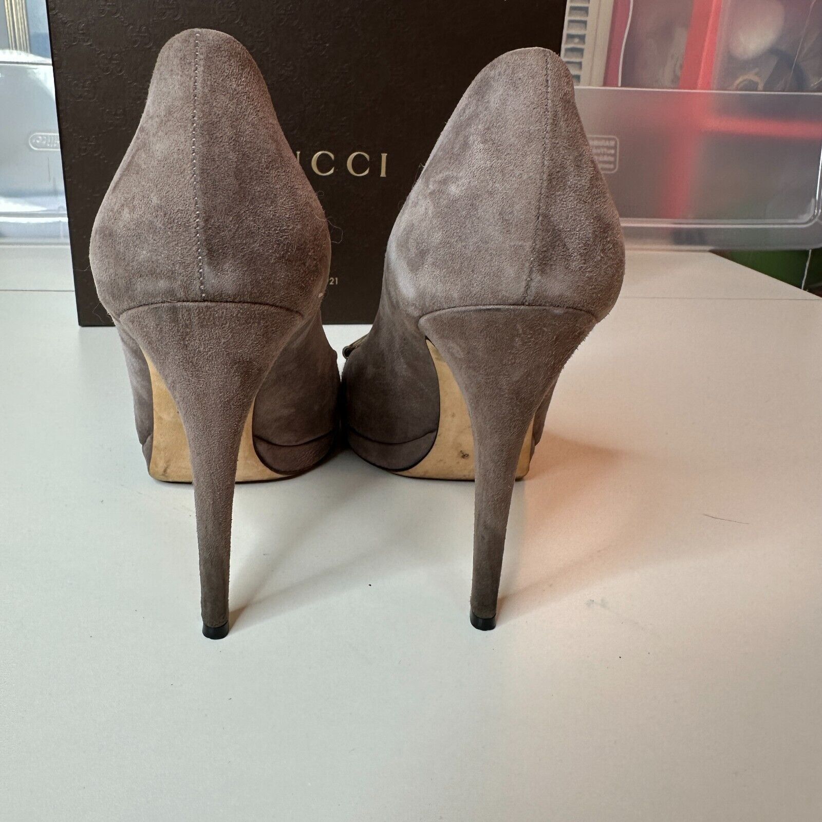 Gucci Gucci Kid Scamosciato Gray Suede Open Toe Stiletto 38 Size US 7.5 / IT 37.5 - 7 Thumbnail