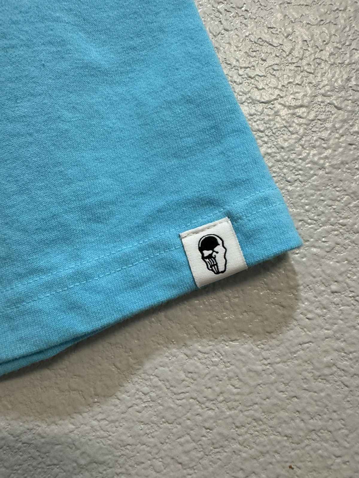 Warren Lotas Warren Lotas x Bad Bunny Un Verano Sin Ti Size Large Shirt Size US L / EU 52-54 / 3 - 5 Thumbnail