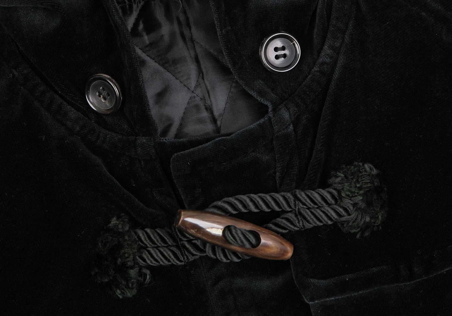 Comme des Garcons Homme Plus Velvet Duffle Coat in Black Size S Size US S / EU 44-46 / 1 - 7 Thumbnail