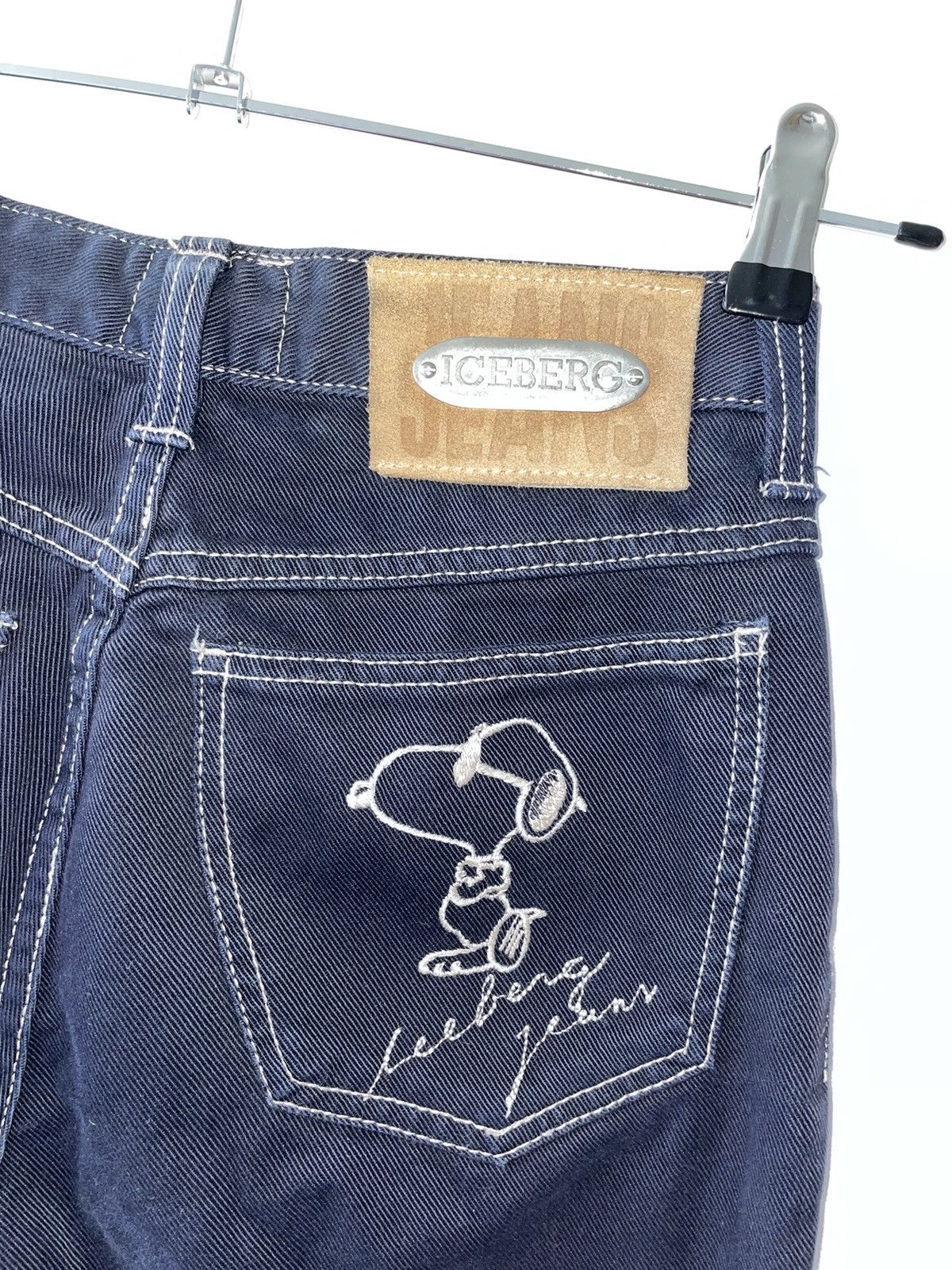 Iceberg IcebergxSnoopy jean Size 24" / US 00 / IT 34 - 6 Thumbnail