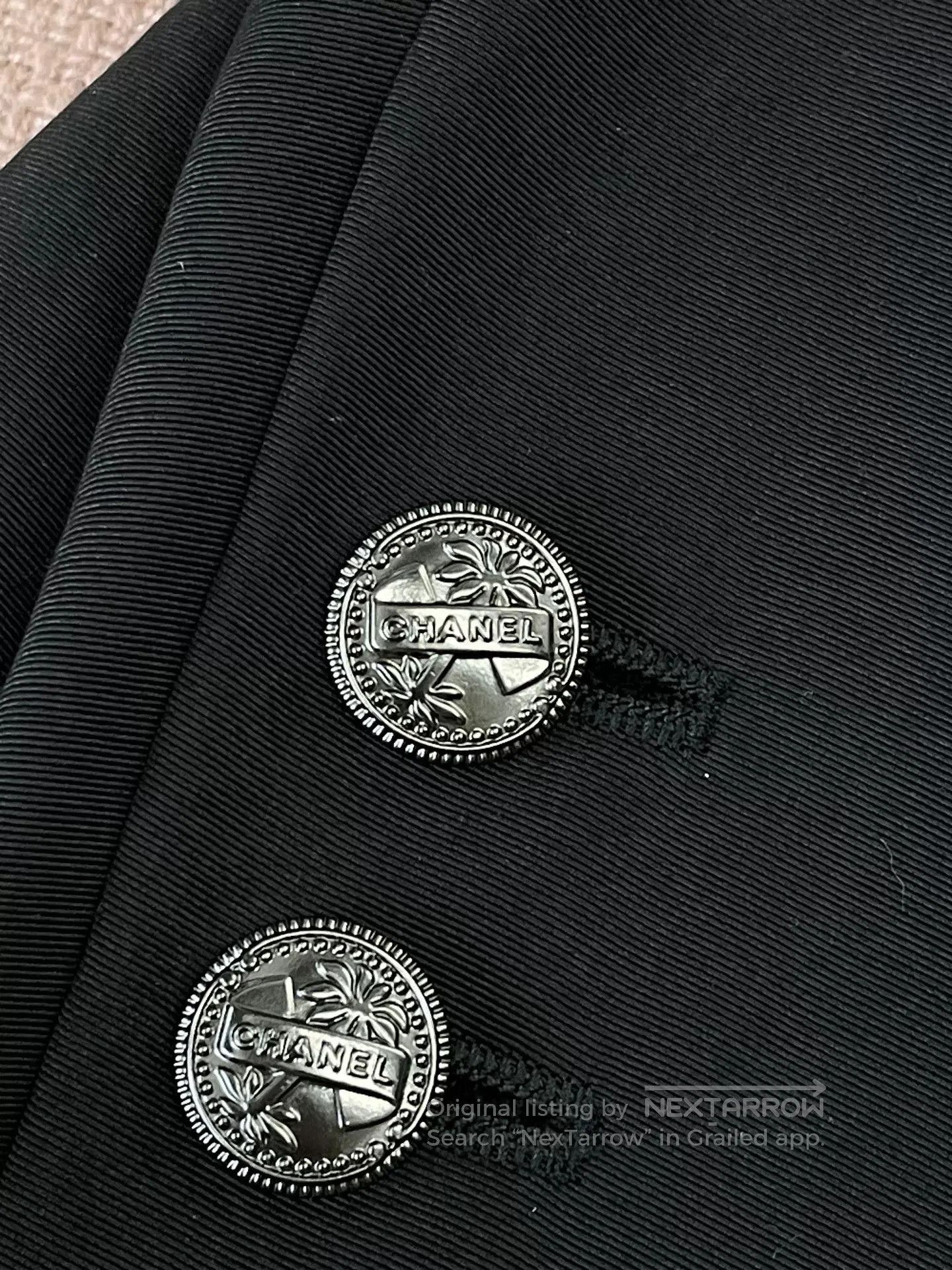 Chanel Chanel 17C Black Silver Button Jacket. Size US S / EU 44-46 / 1 - 3 Thumbnail
