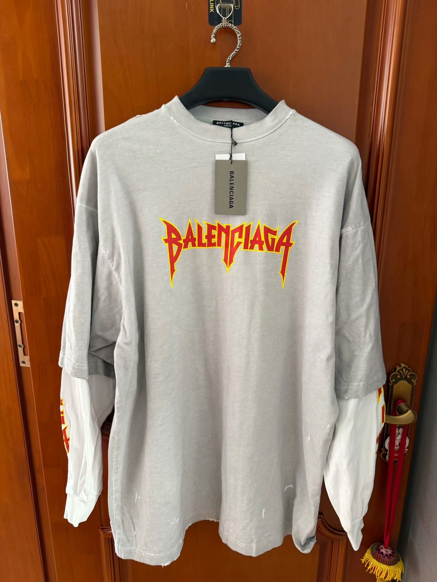 Balenciaga Balenciaga Retro T-Shirt L Men Size US L / EU 52-54 / 3 - 1 Thumbnail