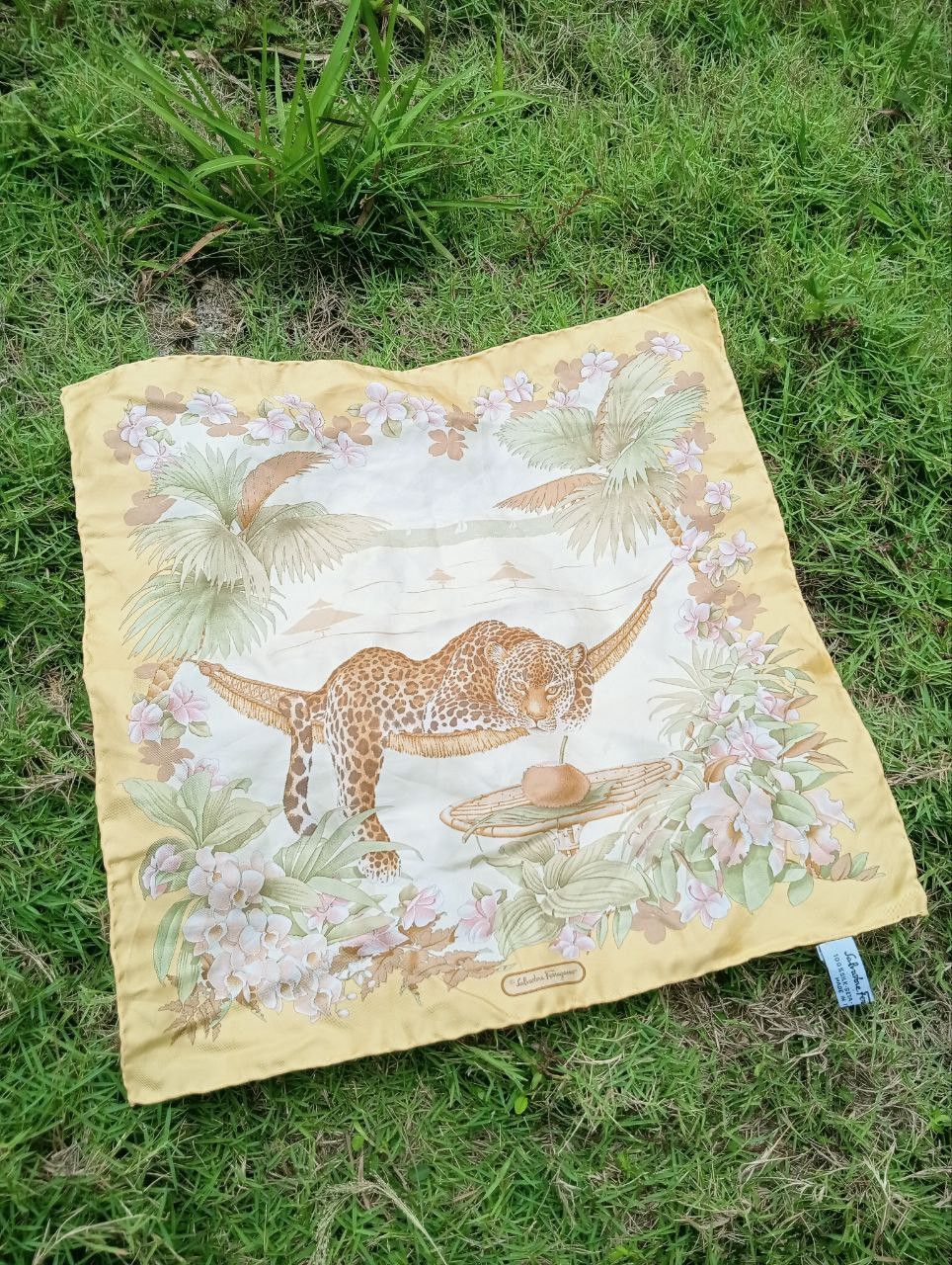Salvatore Ferragamo VINTAGE SALVATORE FERRAGAMO MINI SILK SCARVES Size ONE SIZE - 1 Thumbnail