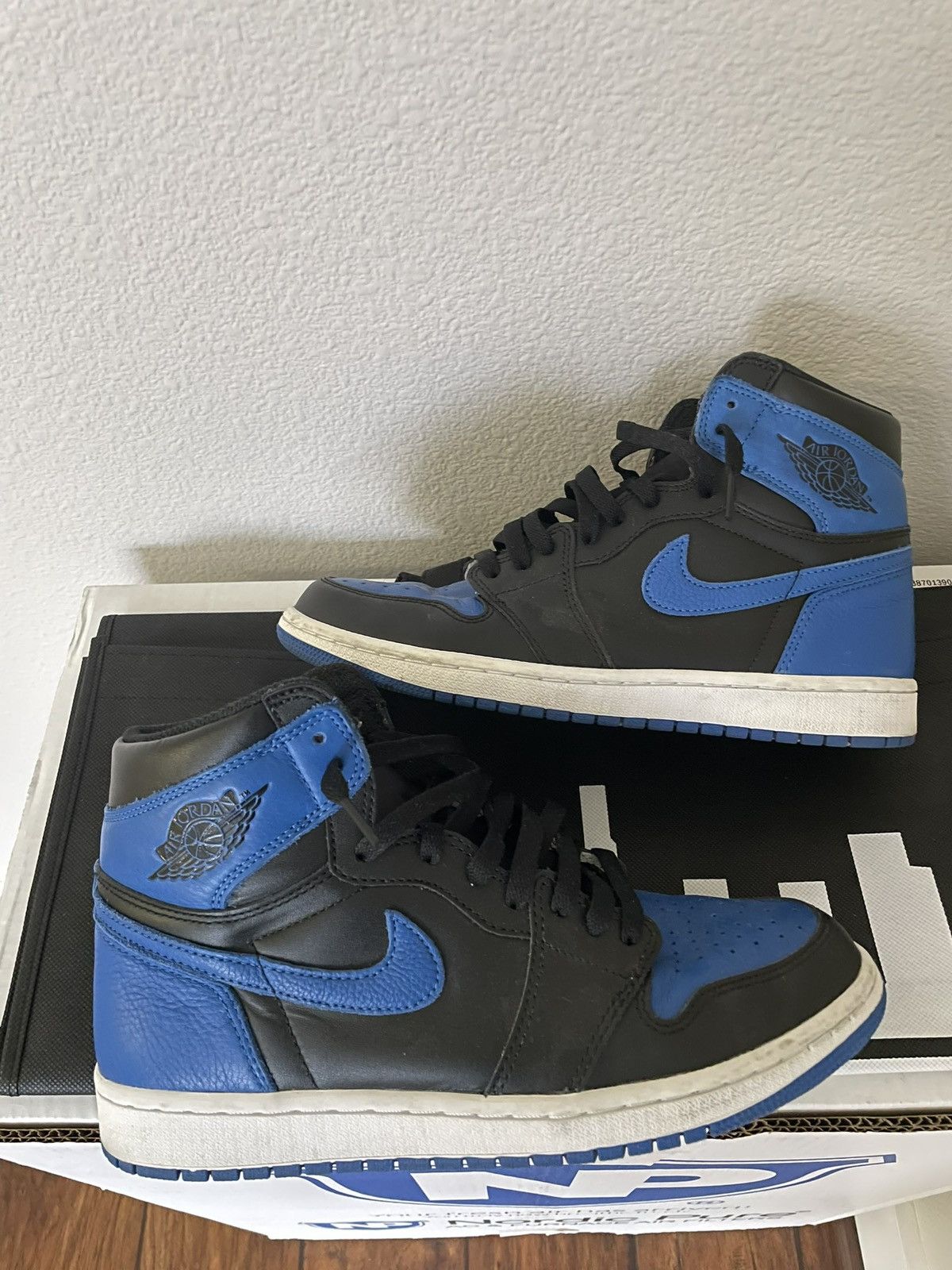 Jordan Brand × Nike Air Jordan 1 Royal High OG 2017 Size 9.5 Nike Size US 9 / EU 42 - 3 Thumbnail