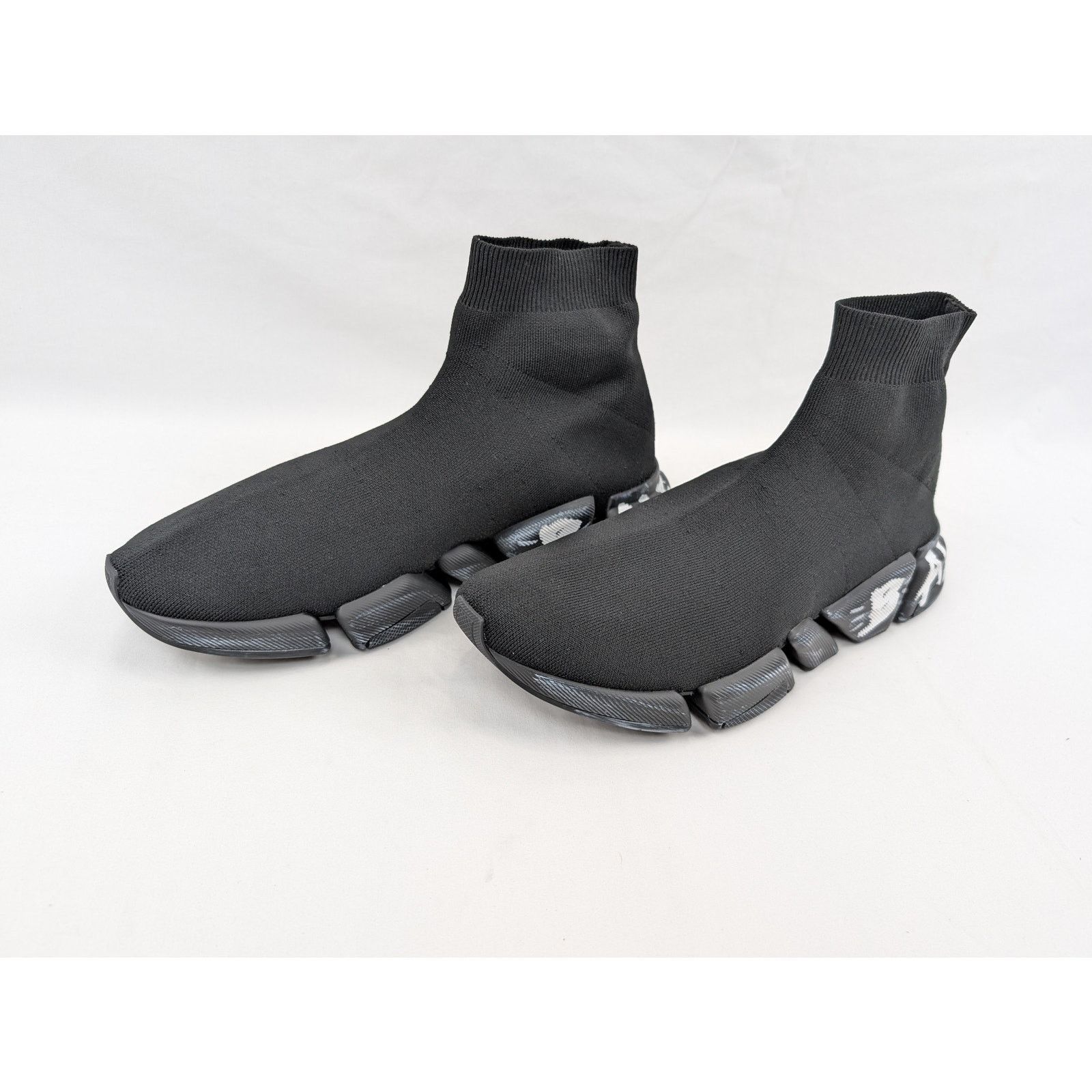 Balenciaga o1rshd1 Speed 2.0 Graffiti Sneakers in Black/White Size US 13 / EU 46 - 16 Thumbnail