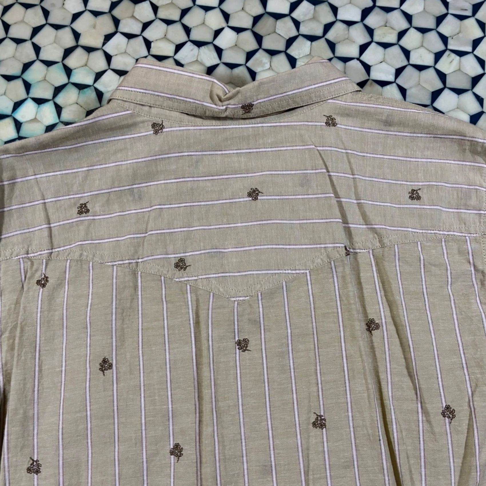 Liz Claiborne Liz Claiborne Western Tan Striped Floral Long Sleeve Snap Front Shirt Women's XL Size XL / US 12-14 / IT 48-50 - 6 Thumbnail