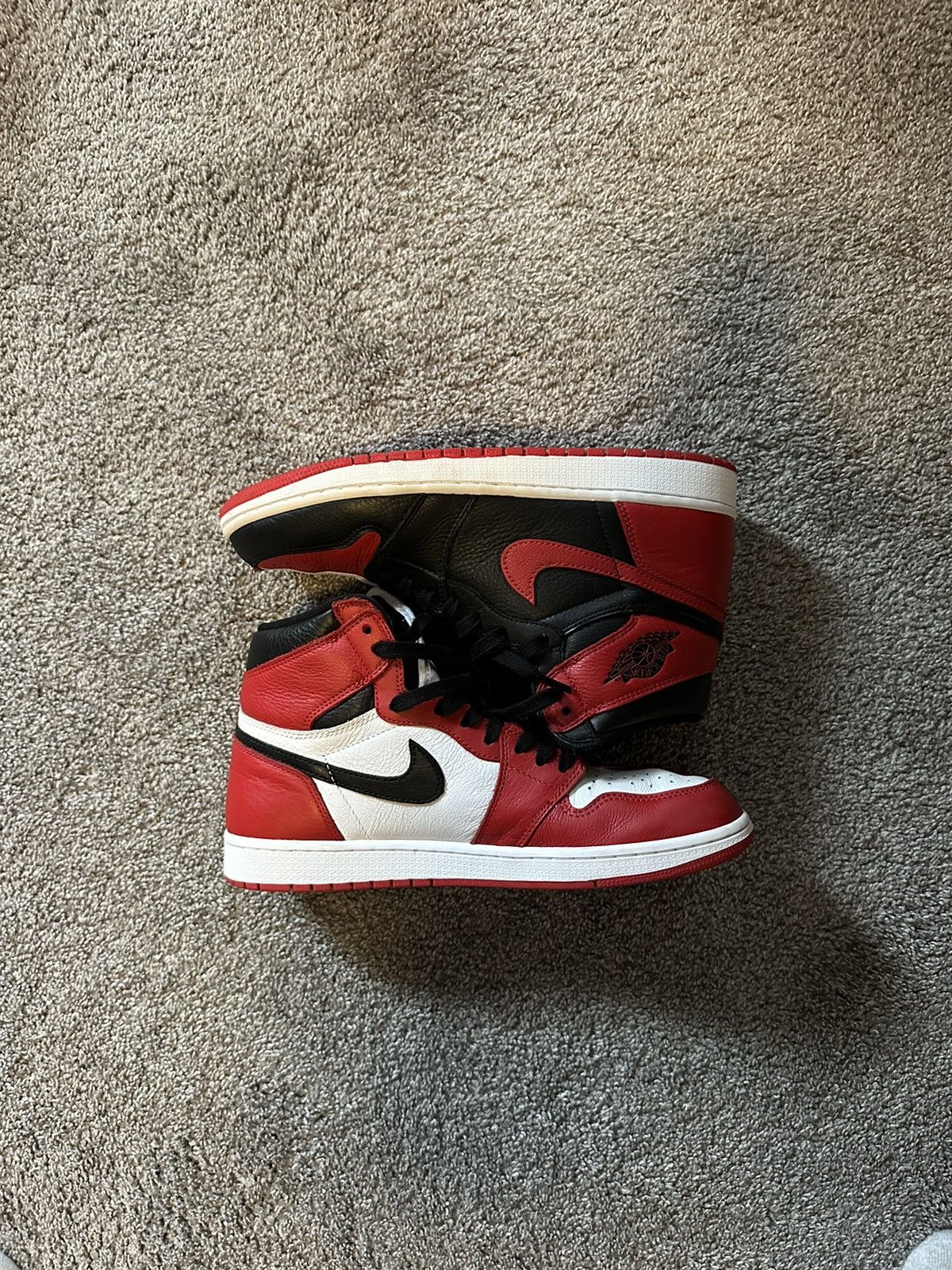 Jordan Brand × Nike Jordan 1 homage to home Size US 11 / EU 44 - 6 Thumbnail