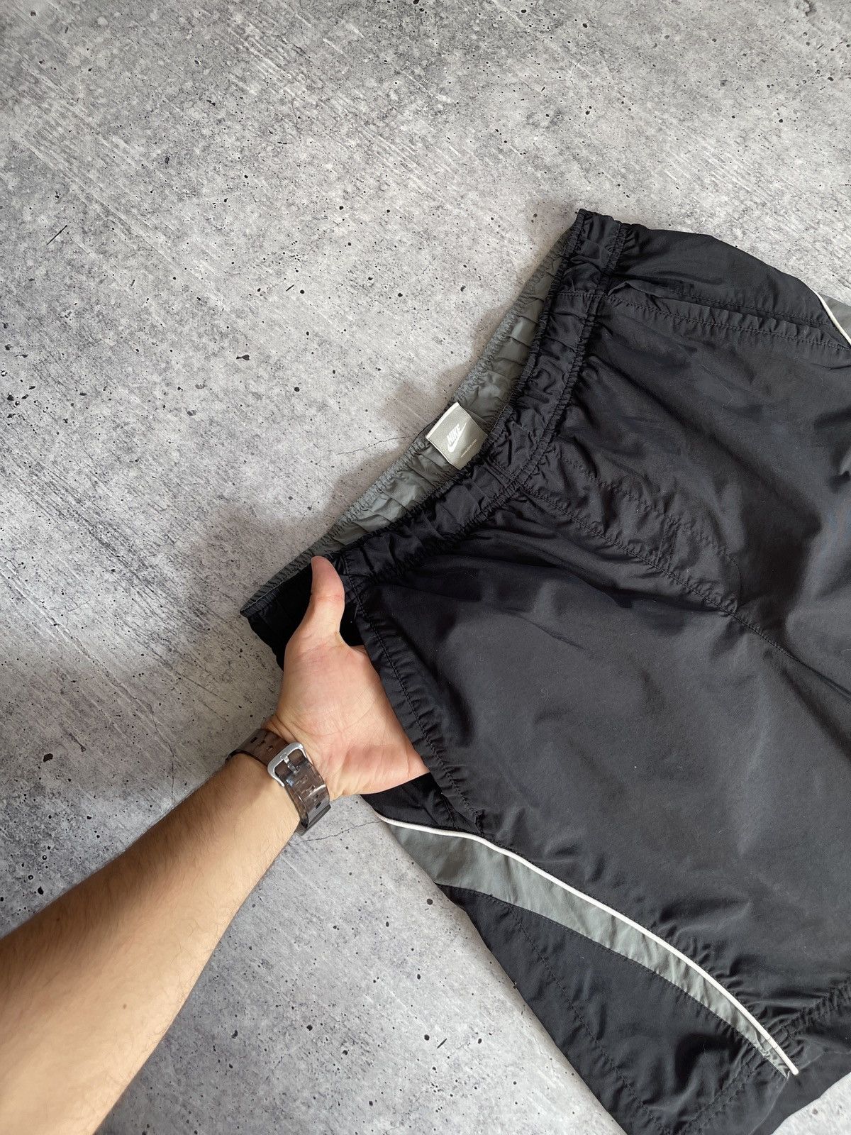 Nike × Vintage Vintage Nike Sports Shorts Size M Y2K Black and grey Size US 32 / EU 48 - 4 Thumbnail