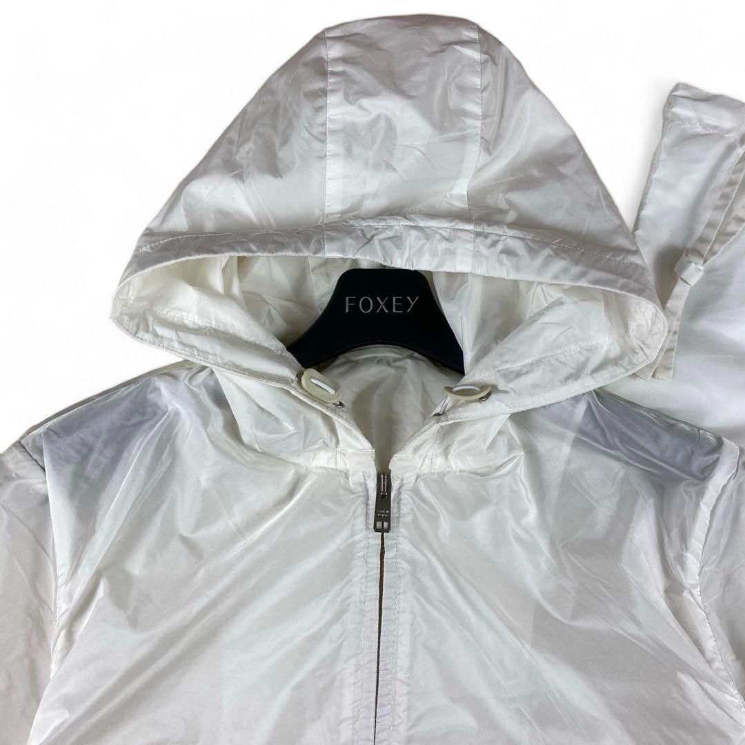 Prada Prada - L white nylon rainjacket summer triangle logo plate Size US L / EU 52-54 / 3 - 2 Thumbnail