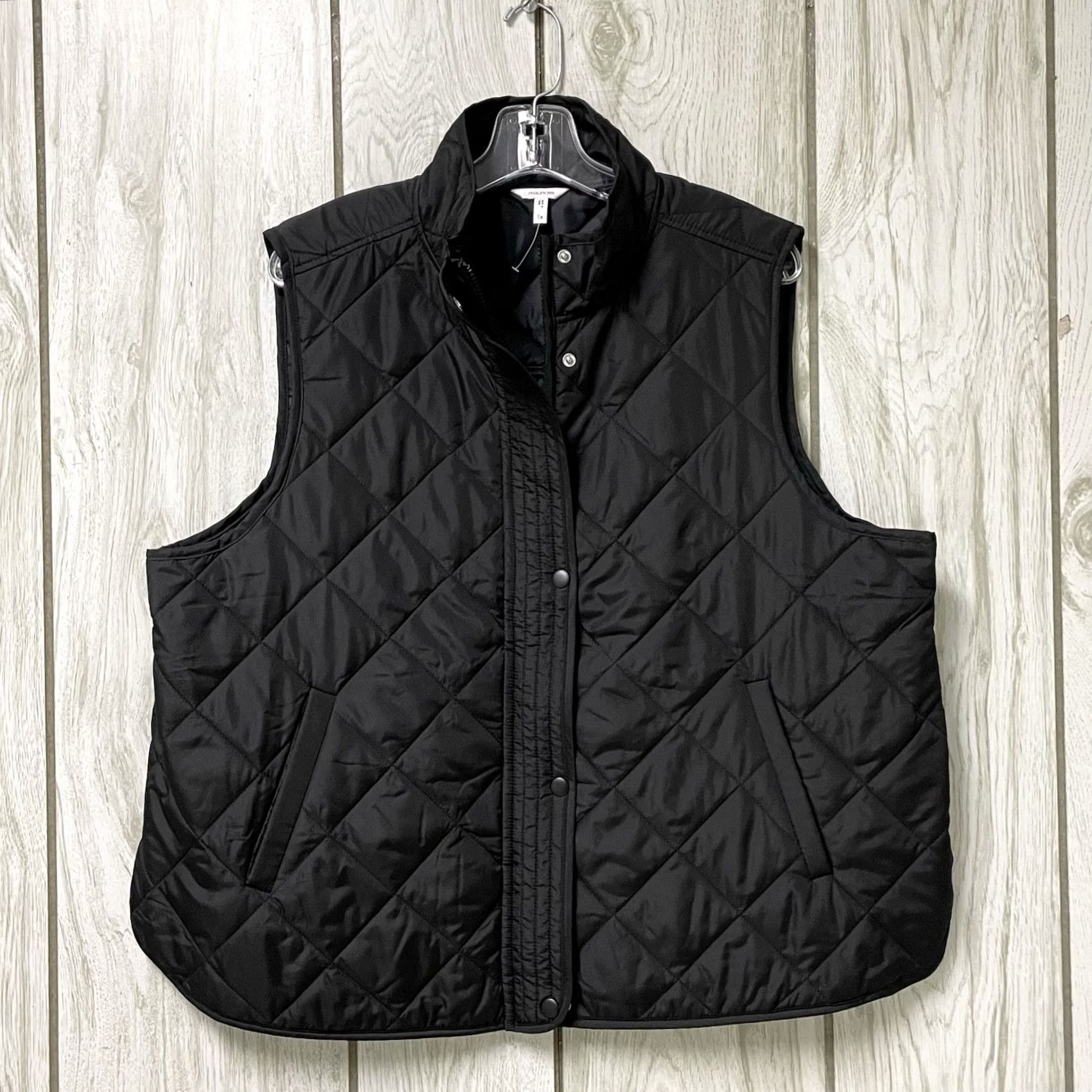 Vintage Maurices Women Black Featherweight Snap Down Zip Sleeveless Quilted Vest 1X XL Size XL / US 12-14 / IT 48-50 - 3 Thumbnail