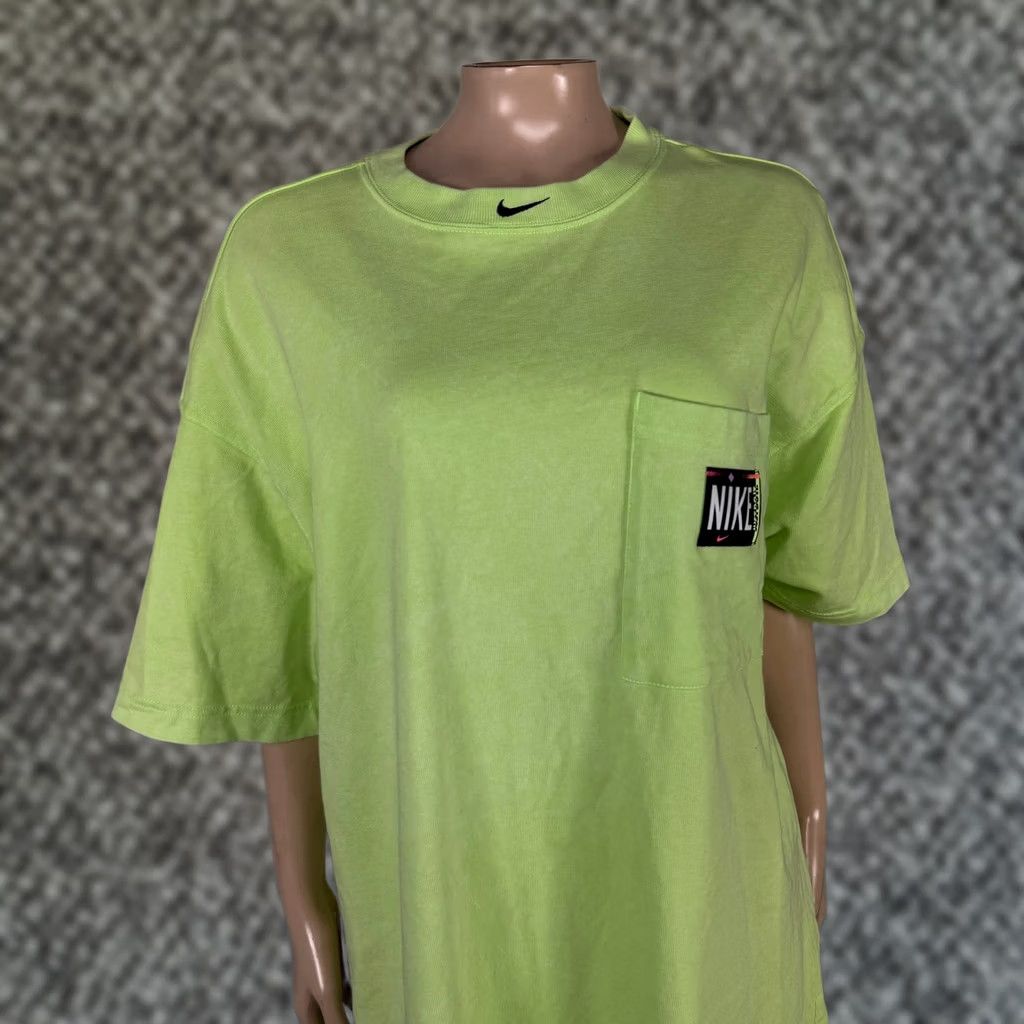 Nike Nike Shirt Dress L Green Crew Neck Short Sleeve Knit Cotton Vintage: No (adjusted) Size L / US 10 / IT 46 - 1 Thumbnail