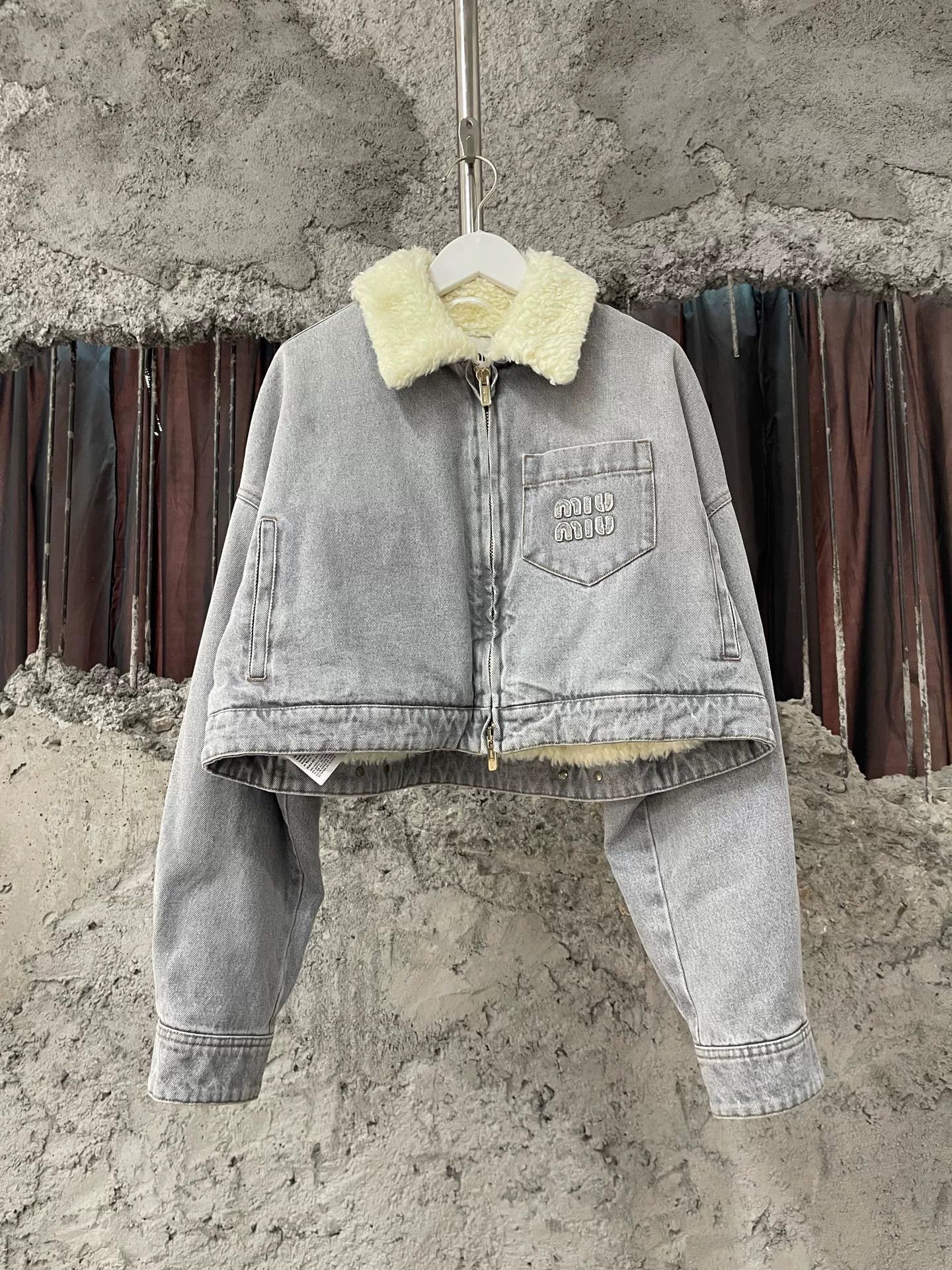 gray shearling collar denim jacket