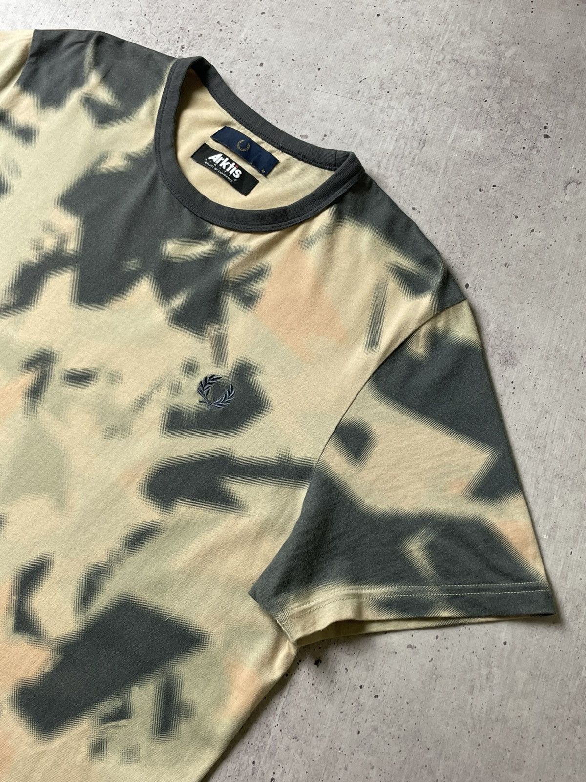 Fred Perry Fred Perry X Arktis Camo Short Sleeve T-shirt Size US M / EU 48-50 / 2 - 3 Thumbnail