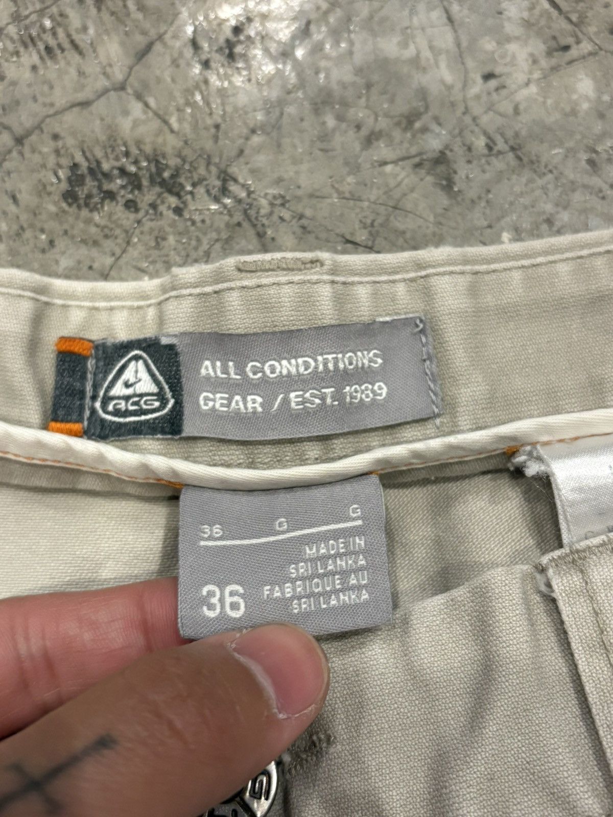 Nike ACG Vintage Nike ACG Beige Cargo Shorts Size US 36 / EU 52 - 10 Thumbnail