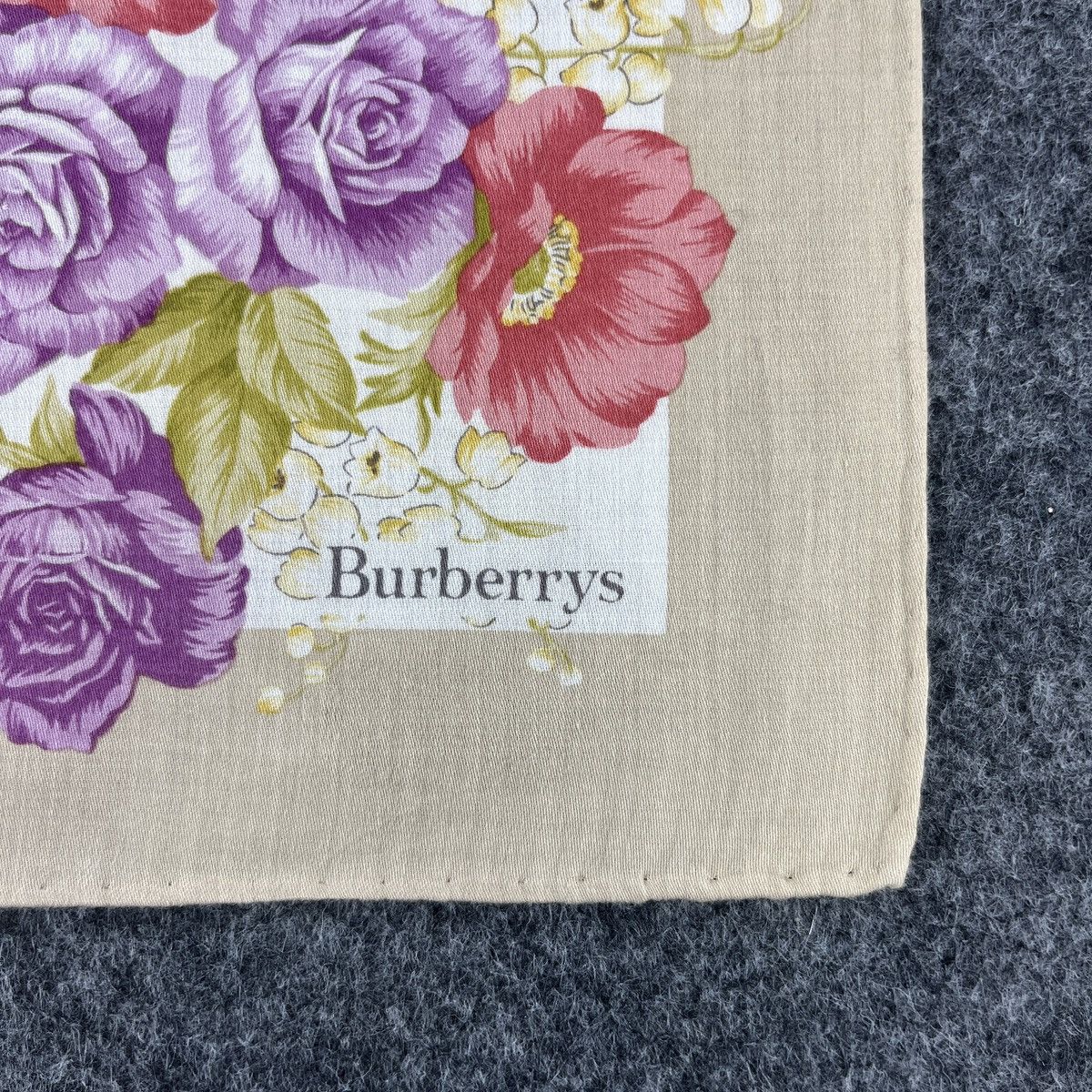 Burberry Burberry Handkerchief / Bandana / Neckerchief B036 Size ONE SIZE - 3 Thumbnail