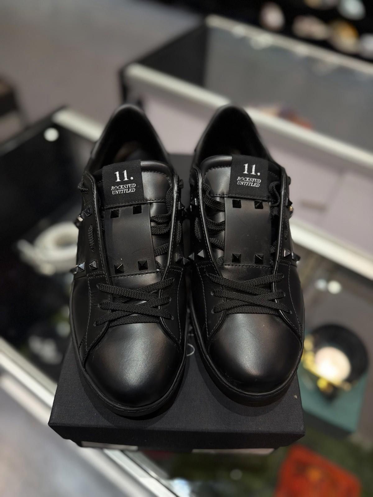 Valentino Valentino Studs Black Leather Sneaker 44EU/11US $850 Size US 11 / IT 41 - 9 Thumbnail