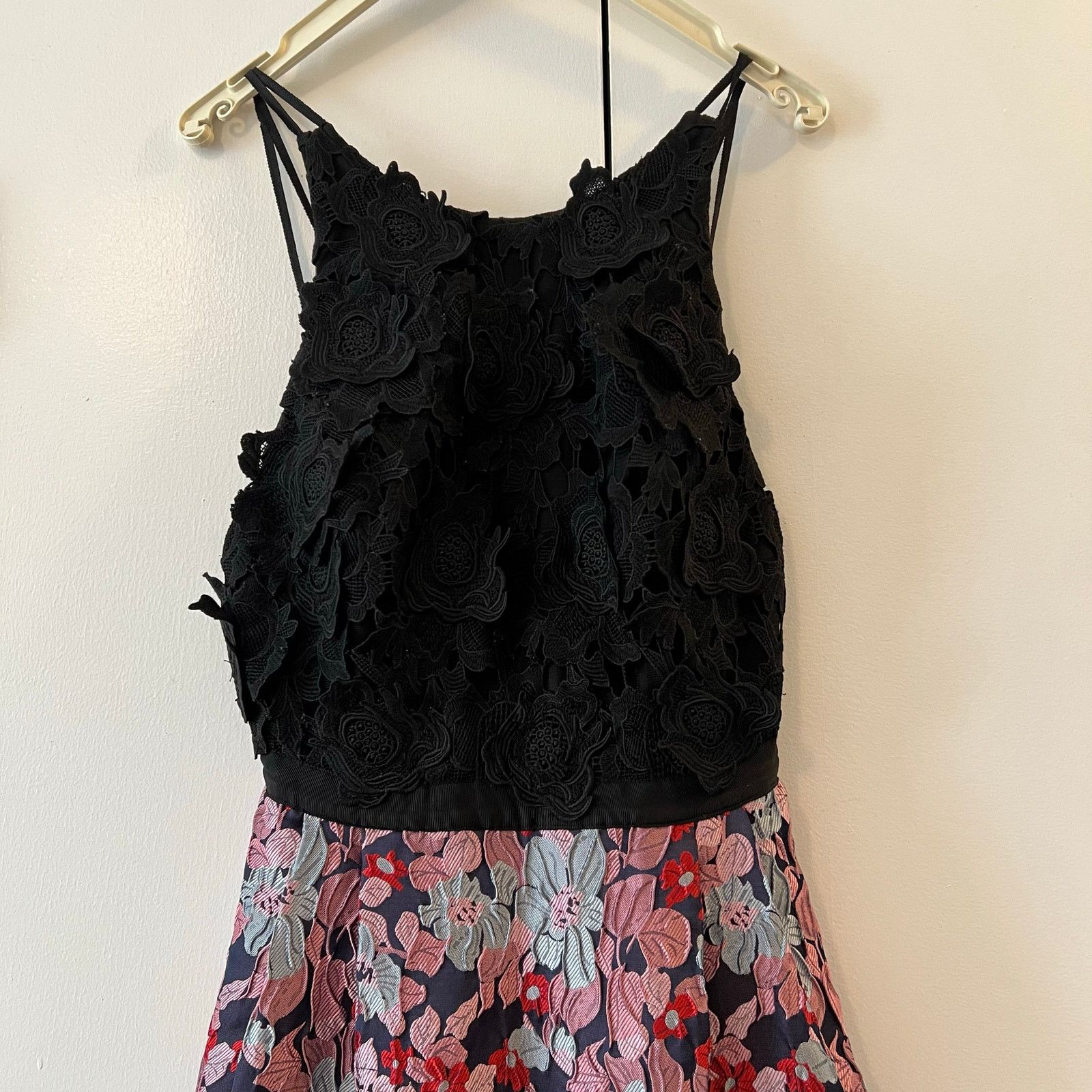 Monique Lhuillier ML Monique Lhuillier Multi Floral maxi dress Gown size 0 C10 Size XS / US 0-2 / IT 36-38 - 5 Thumbnail