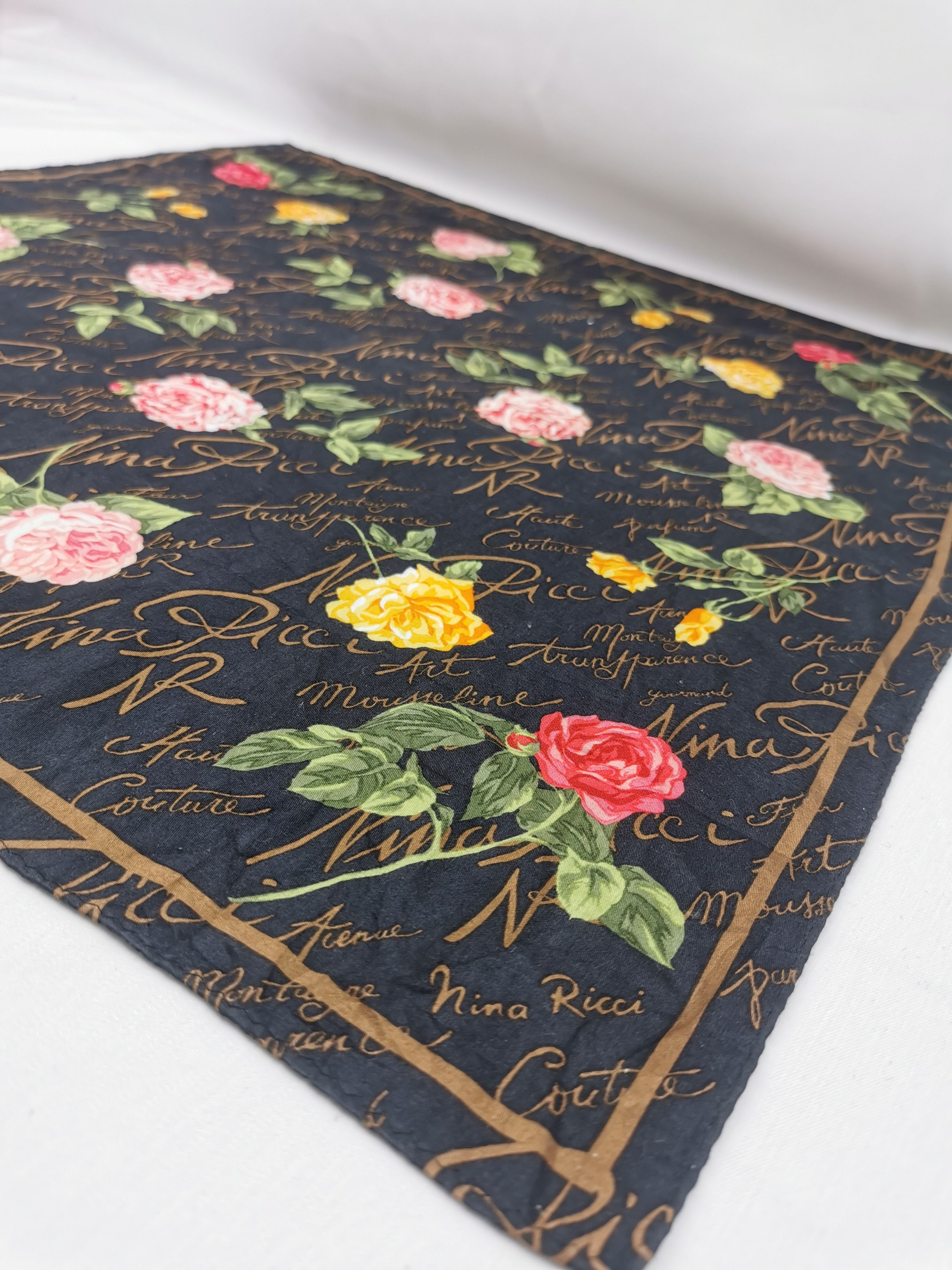 Vintage Nina ricci handkerchief / bandana / neckerchief Size ONE SIZE - 3 Thumbnail