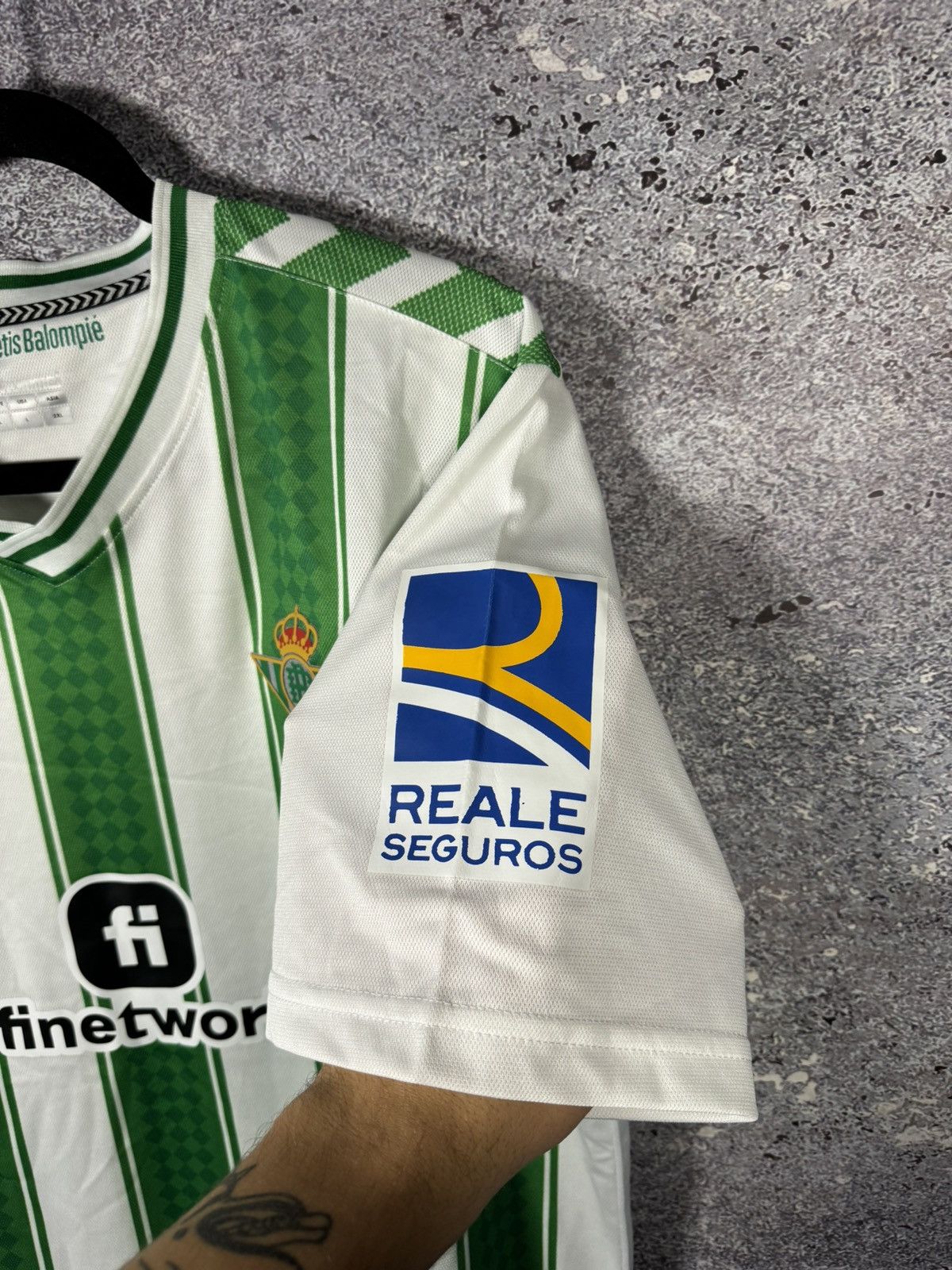Hummel Real Betis 2023/24 Hummel Soccer Jersey Blokcore XL size Size US XL / EU 56 / 4 - 8 Thumbnail