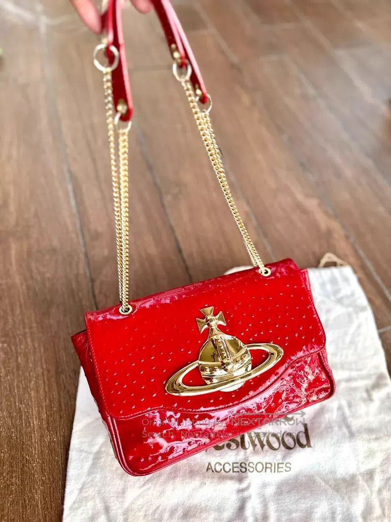 Vivienne Westwood Vivienne Westwood size os Classic Saturn Large Logo Shoulde Size ONE SIZE - 7 Thumbnail