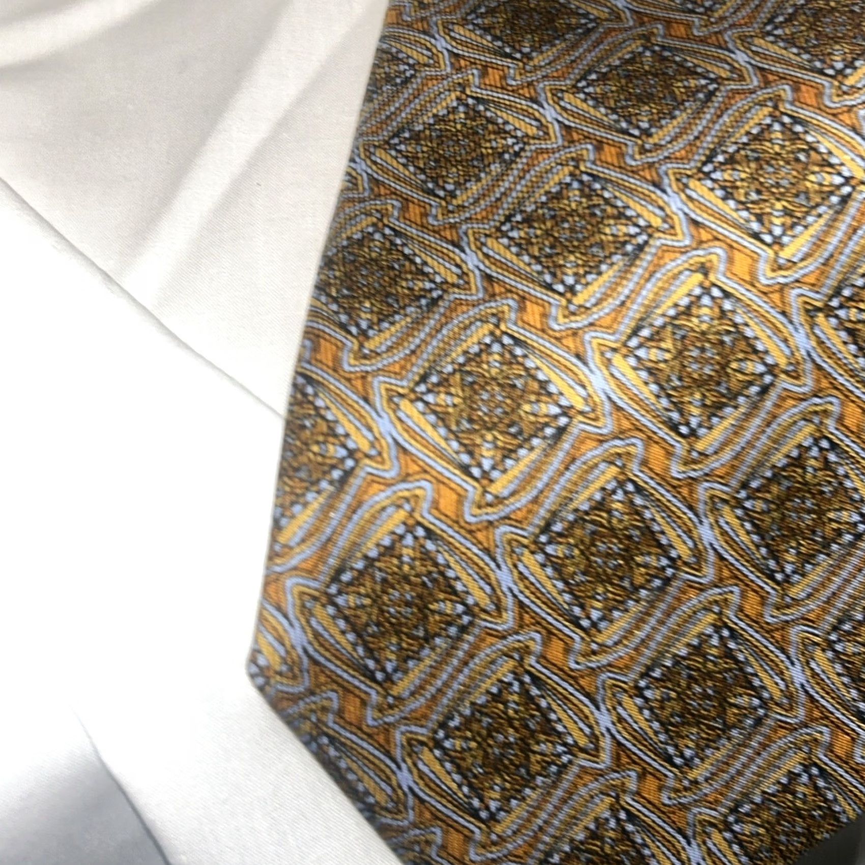 Robert Talbott Robert Talbott Tie Geometric Designer Silk Wide Gold Mens 56 1/2" x 4" Short Vintage No Size ONE SIZE - 4 Thumbnail