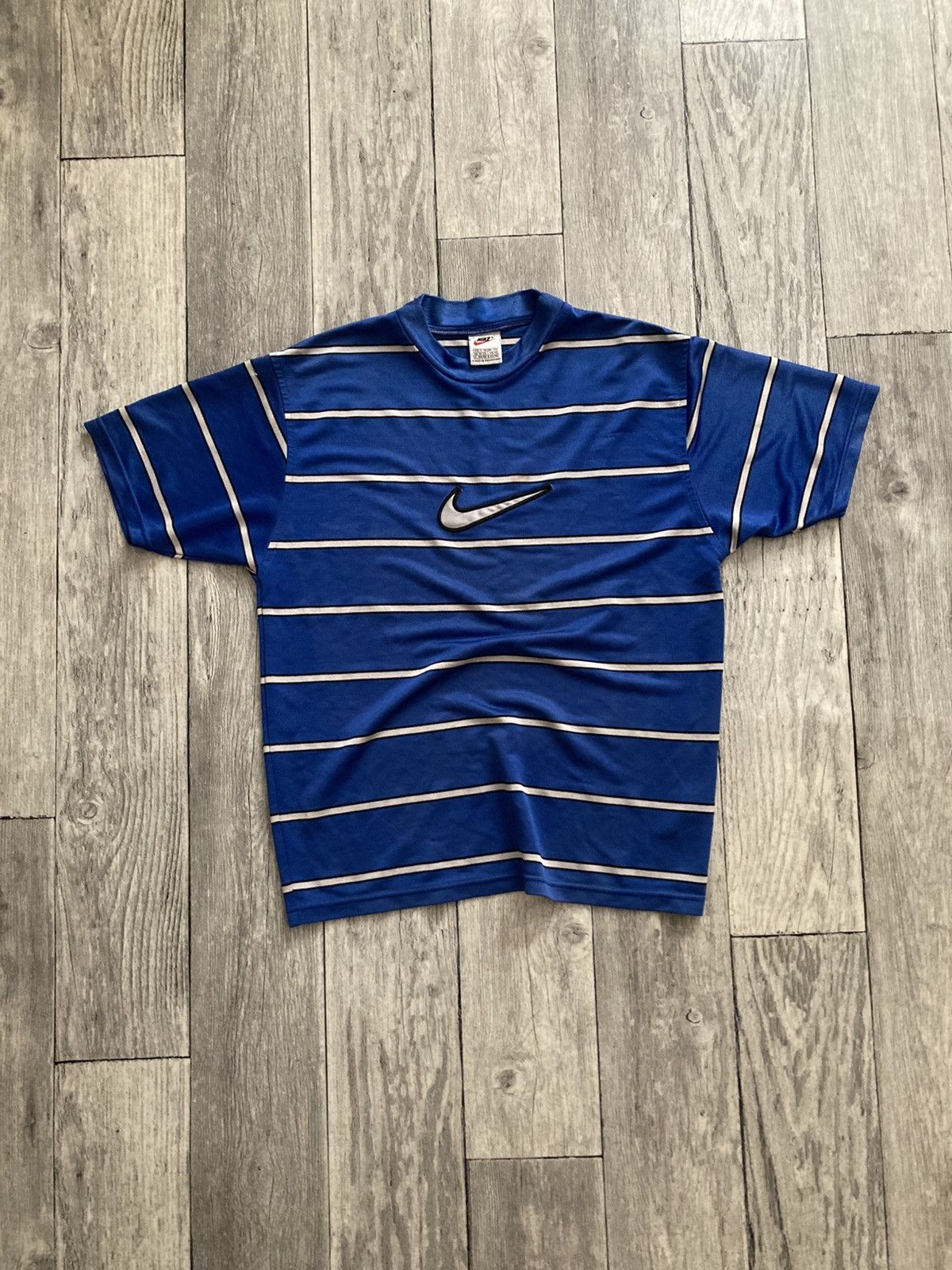 Nike Vintage nike striped central swoosh logo tee y2k drip opium Size US S / EU 44-46 / 1 - 2 Thumbnail