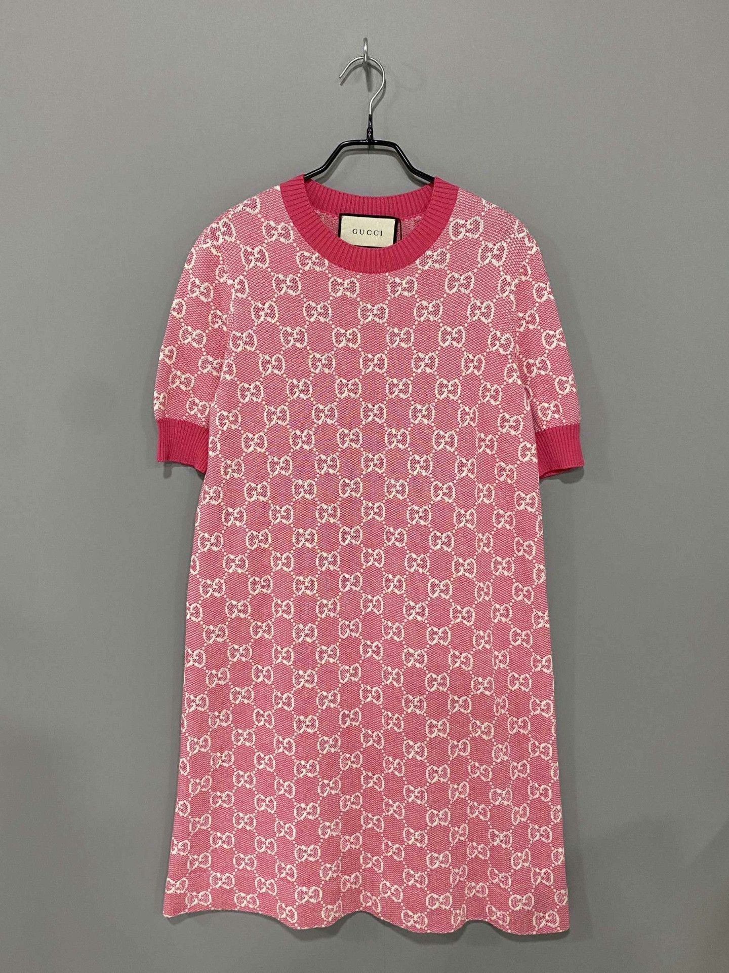 Gucci Gucci T-Shirt L Women Size L / US 10 / IT 46 - 1 Thumbnail