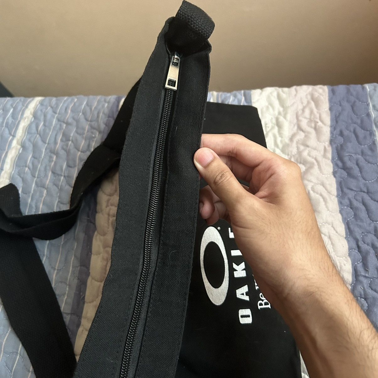 Oakley RARE! OAKLEY SACOCHE BAG BE WHO YOU ARE Size ONE SIZE - 4 Thumbnail