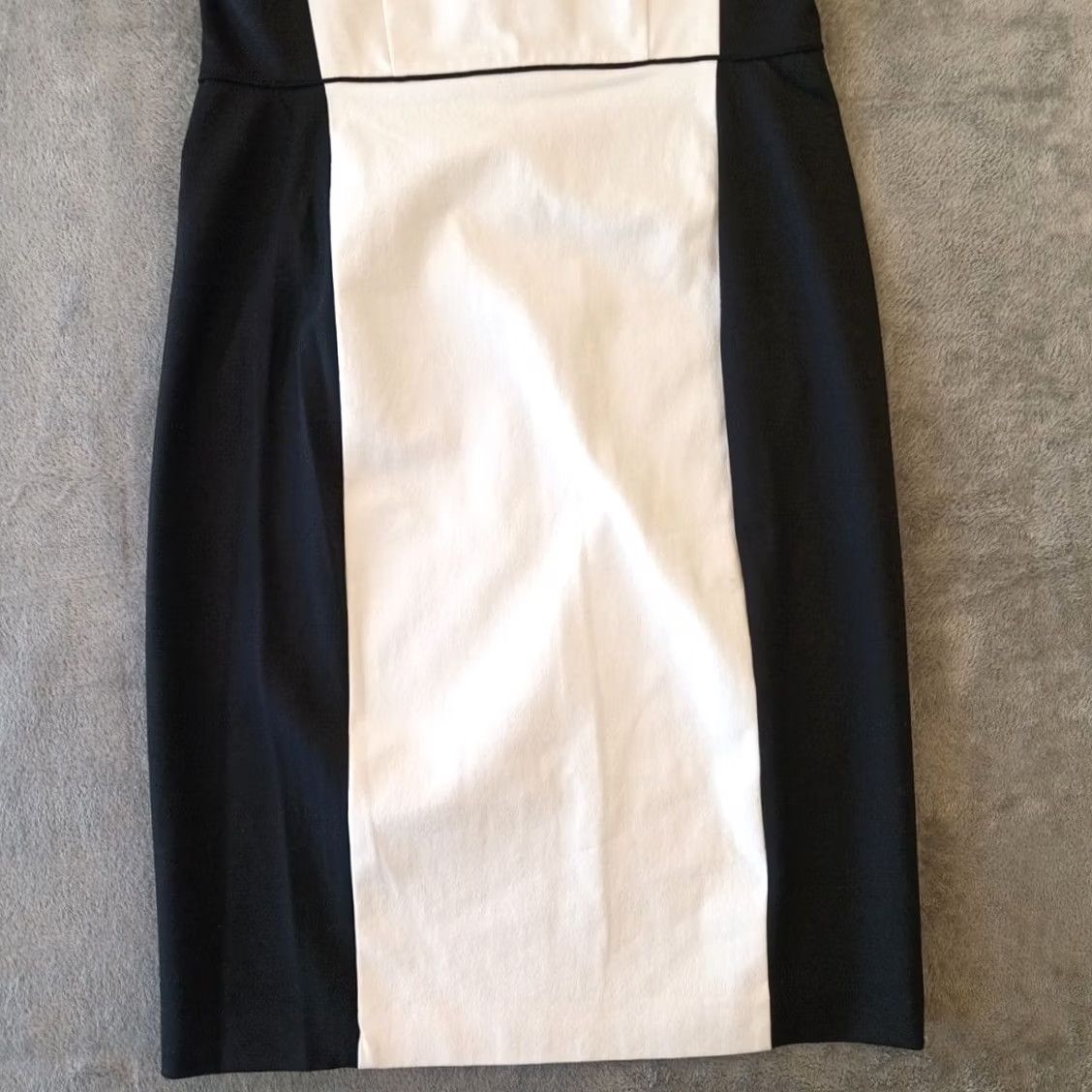 Theory Theory Colorblock Sleeveless Pencil Dress Size 2 Black Knee Length Wool Spandex Regular Women Size XS / US 0-2 / IT 36-38 - 4 Thumbnail