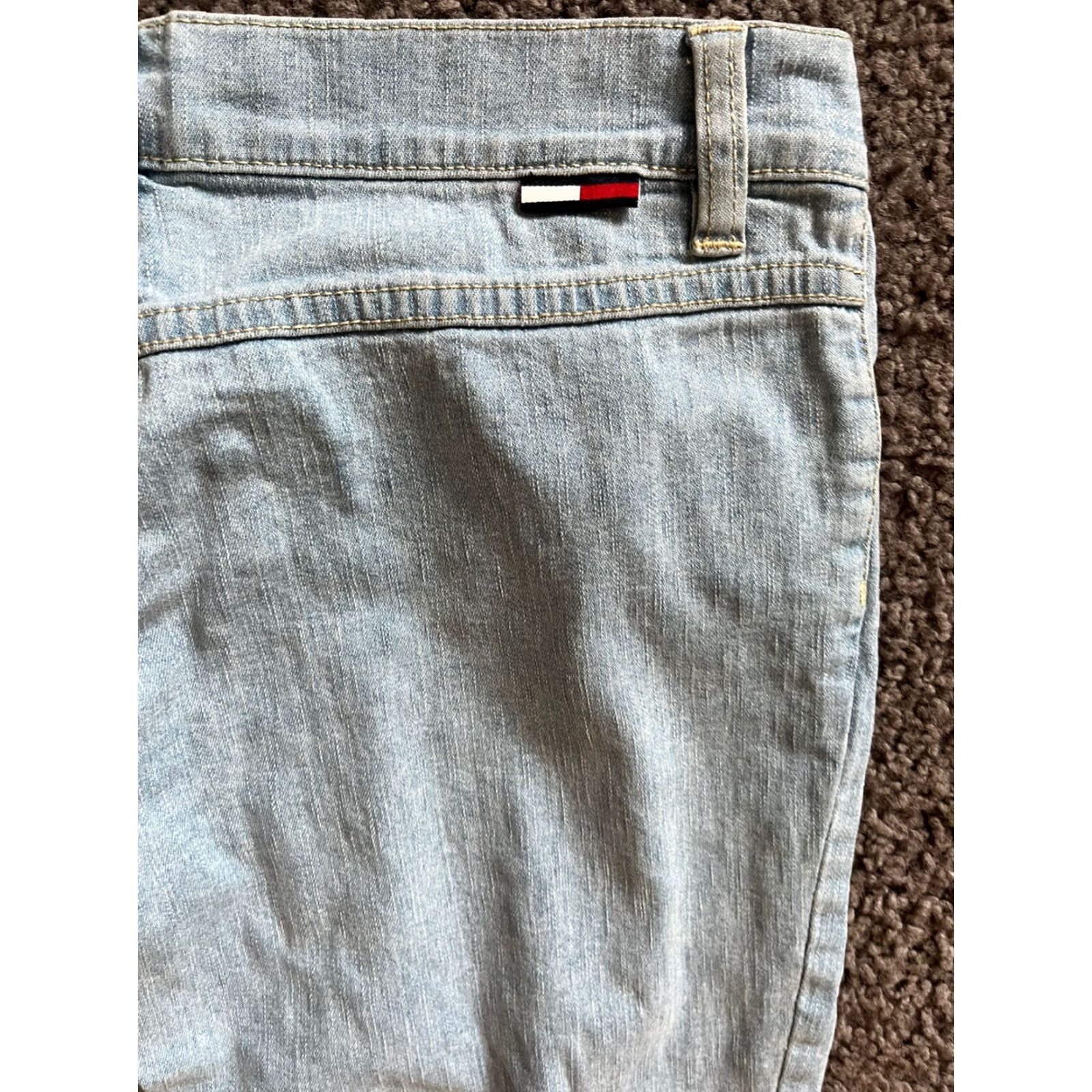 Tommy Hilfiger VINTAGE Tommy Hilfiger Jeans Women Size 1 Light Wash Boot Cut Button Fly Womens Jeans 1 Light Blue Modern 90s Theme Size 25" / US 0 / IT 36 - 5 Thumbnail