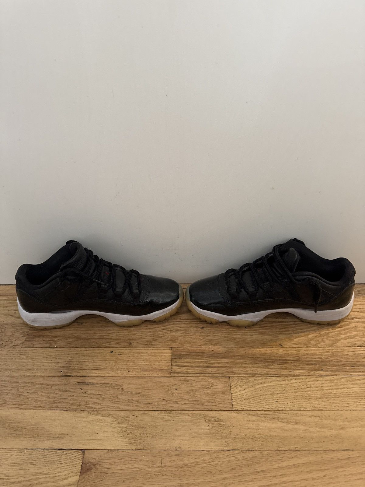 Jordan Brand 72-10 Jordan 11 Lows Size US 12 / EU 45 - 3 Thumbnail