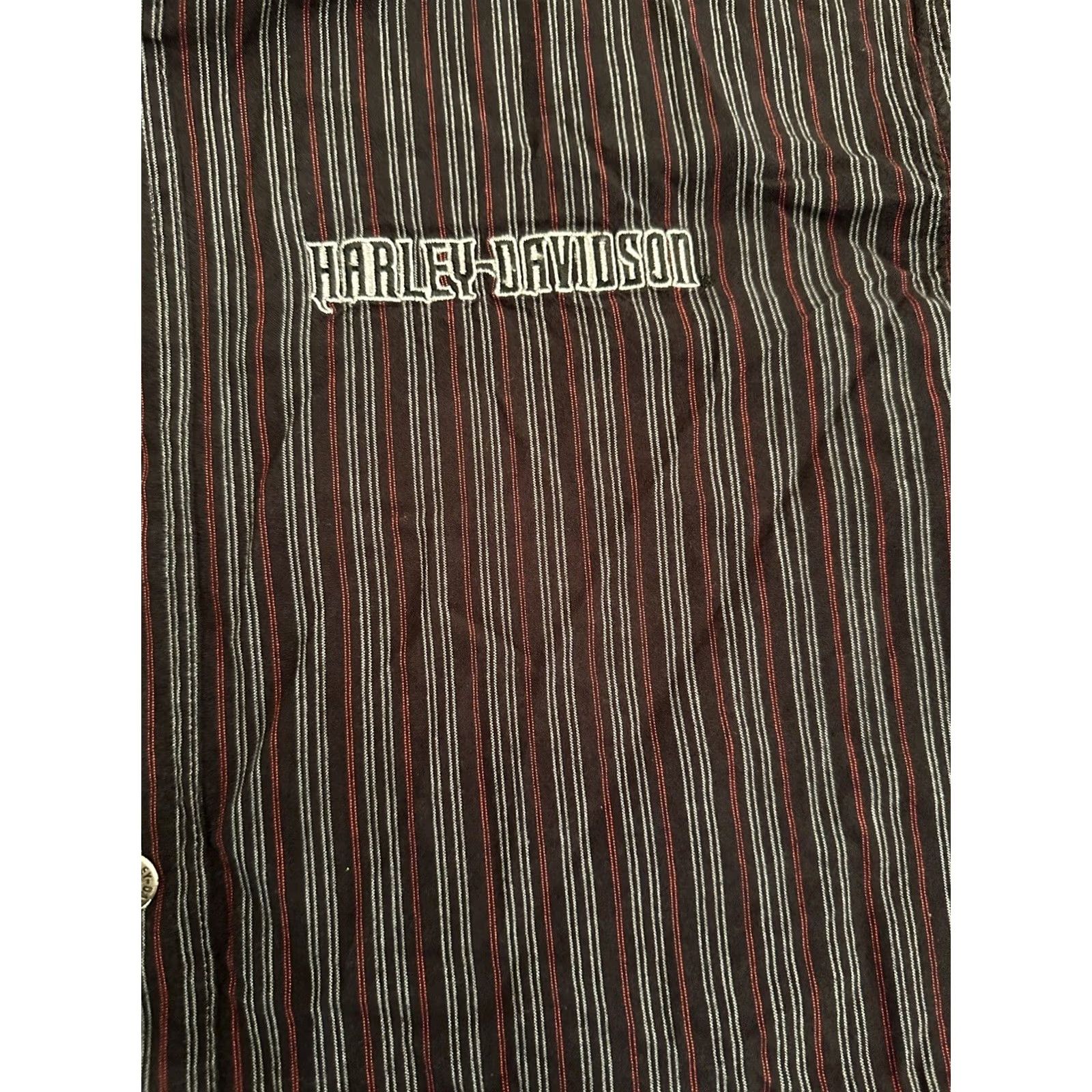 Harley Davidson Harley-Davidson Shirt Striped Short Sleeve Button-Up Embroidered L Mens Black Blocked by Harley-Davidson Theme: Motorcycle Size US L / EU 52-54 / 3 - 3 Thumbnail