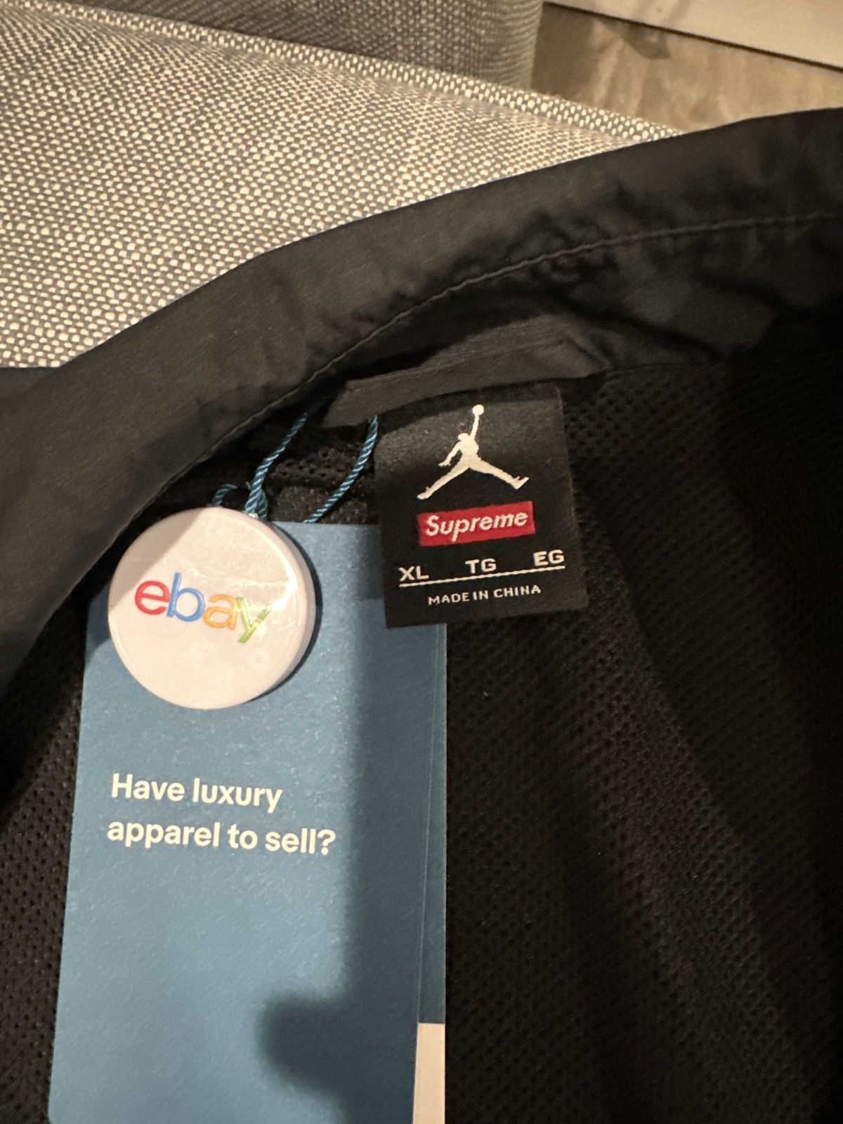 Jordan Brand × Supreme 2015 Supreme x Jordan Coaches Jacket ‘Black’ Size US XL / EU 56 / 4 - 4 Thumbnail