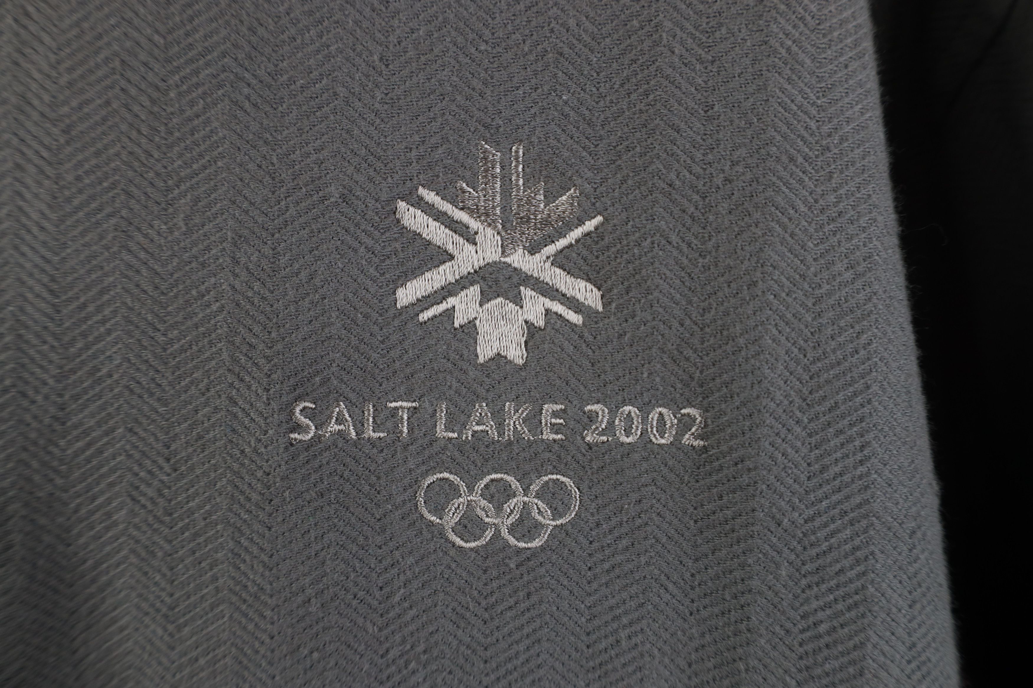 Vintage Vintage Y2K Herringbone 2002 Winter Olympics Salt Lake Polo Size US L / EU 52-54 / 3 - 4 Thumbnail