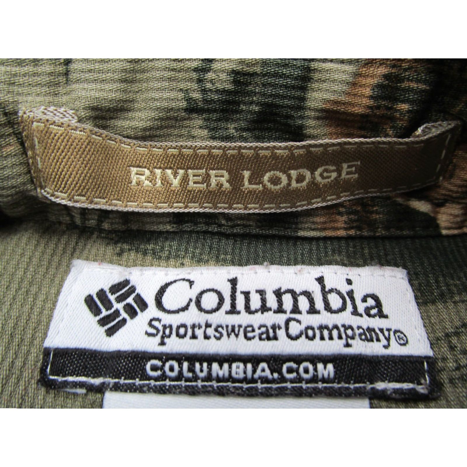 Vintage Columbia Shirt Mens Medium Green Corduroy River Lodge Button Up Hunting Dogs Size US M / EU 48-50 / 2 - 3 Thumbnail