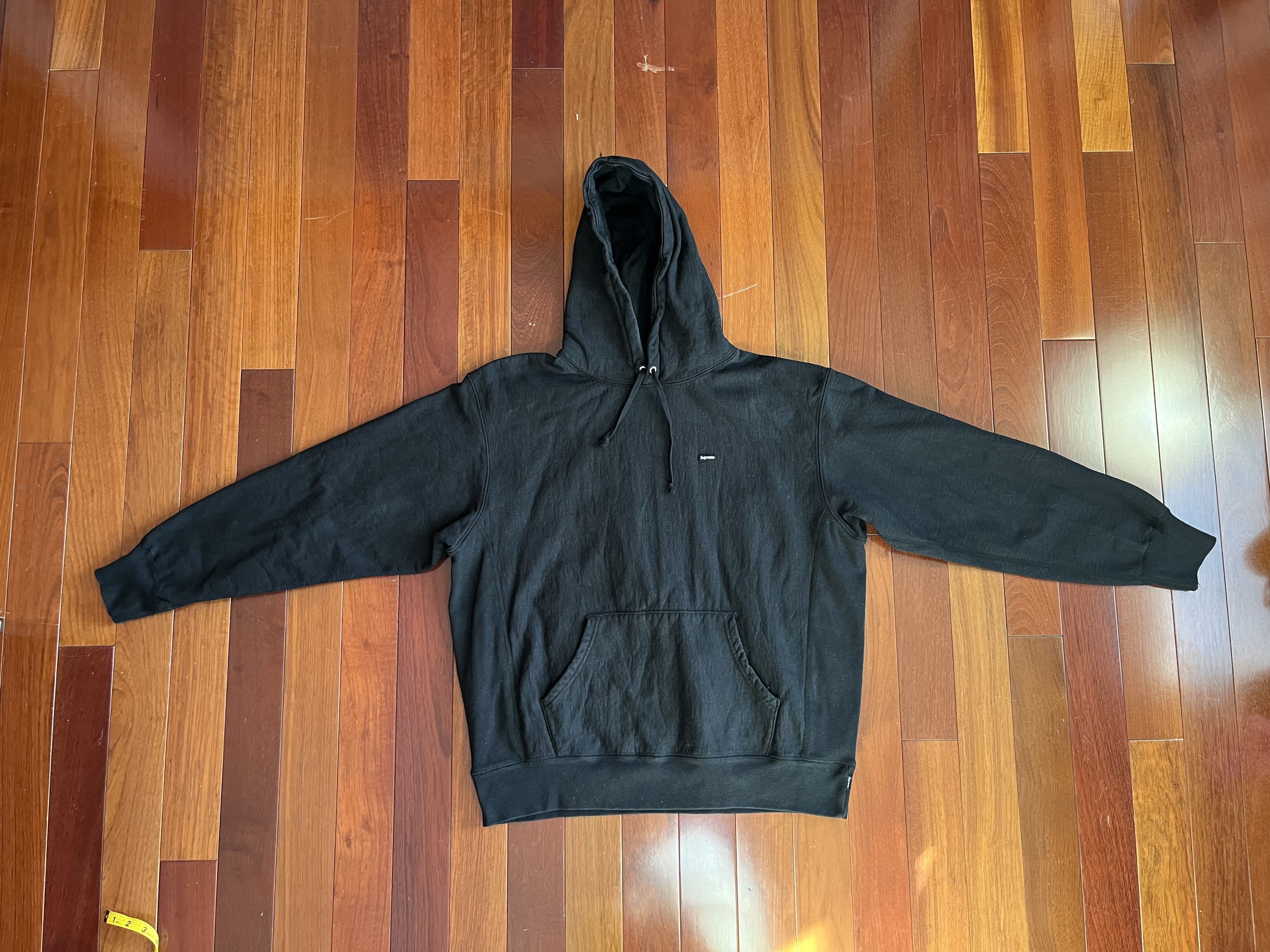 Hot Supreme small logo hoodie