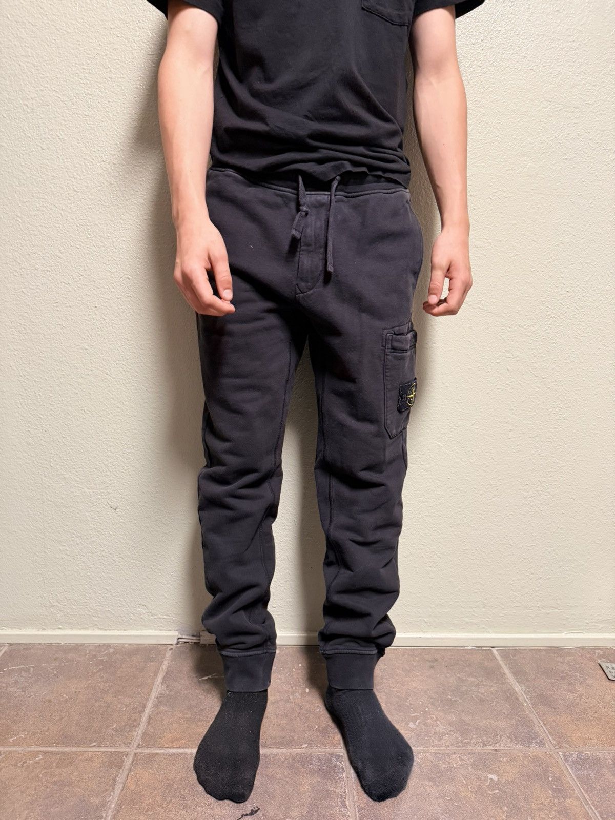 Stone Island Stone island cargo pocket sweatpants/joggers Size US 32 / EU 48 - 1 Thumbnail