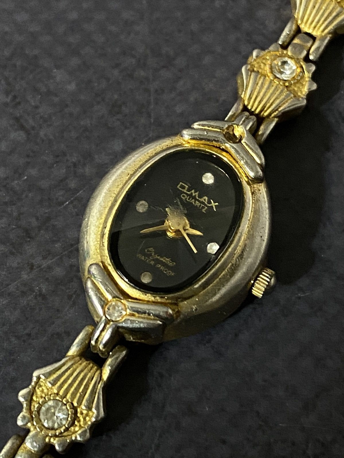Japanese Brand OMAX Quartz Crystal Watch, Vintage Two-tone Size ONE SIZE - 2 Thumbnail