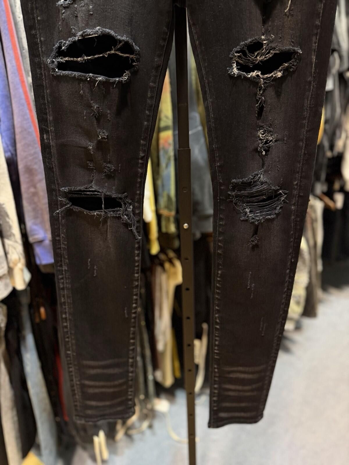 Amiri Size 33 - Amiri Black Jeans Rips Style Jeans 100% Authentic Size US 33 - 6 Thumbnail