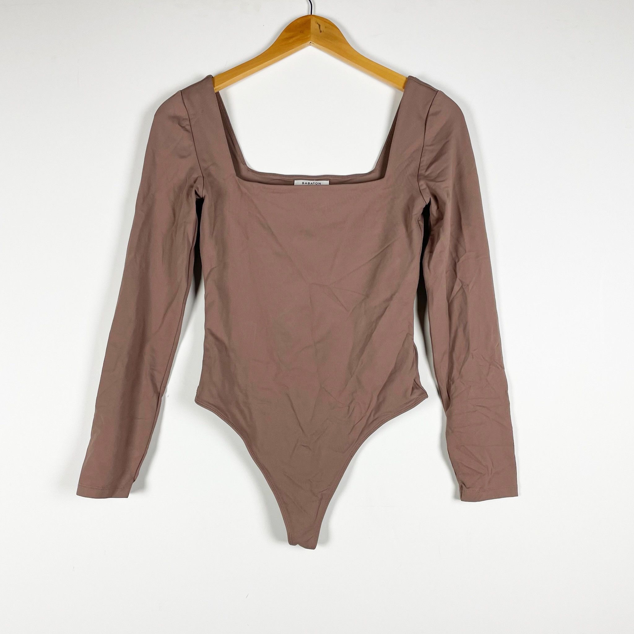 Aritzia Aritzia Babaton Contour Squareneck Long Size M / US 6-8 / IT 42-44 - 1 Thumbnail