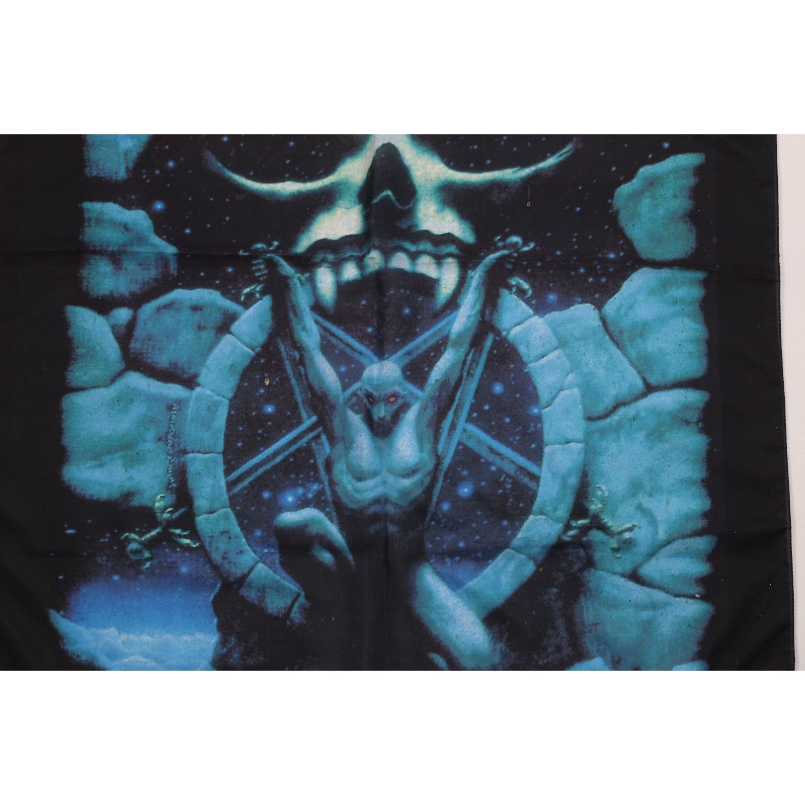 Vintage Vintage 90s Winterland Distressed Spell Out Slayer Band Flag Size ONE SIZE - 4 Thumbnail